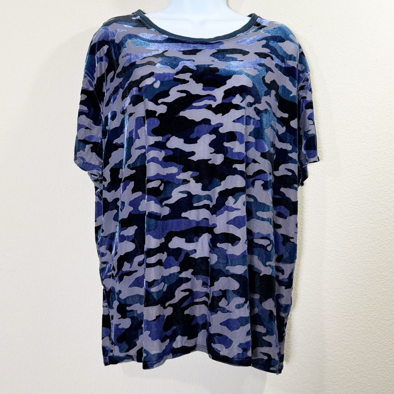 Free People free people | velvet burnout blue camo boho tee sz S Size S / US 4 / IT 40 - 2 Thumbnail