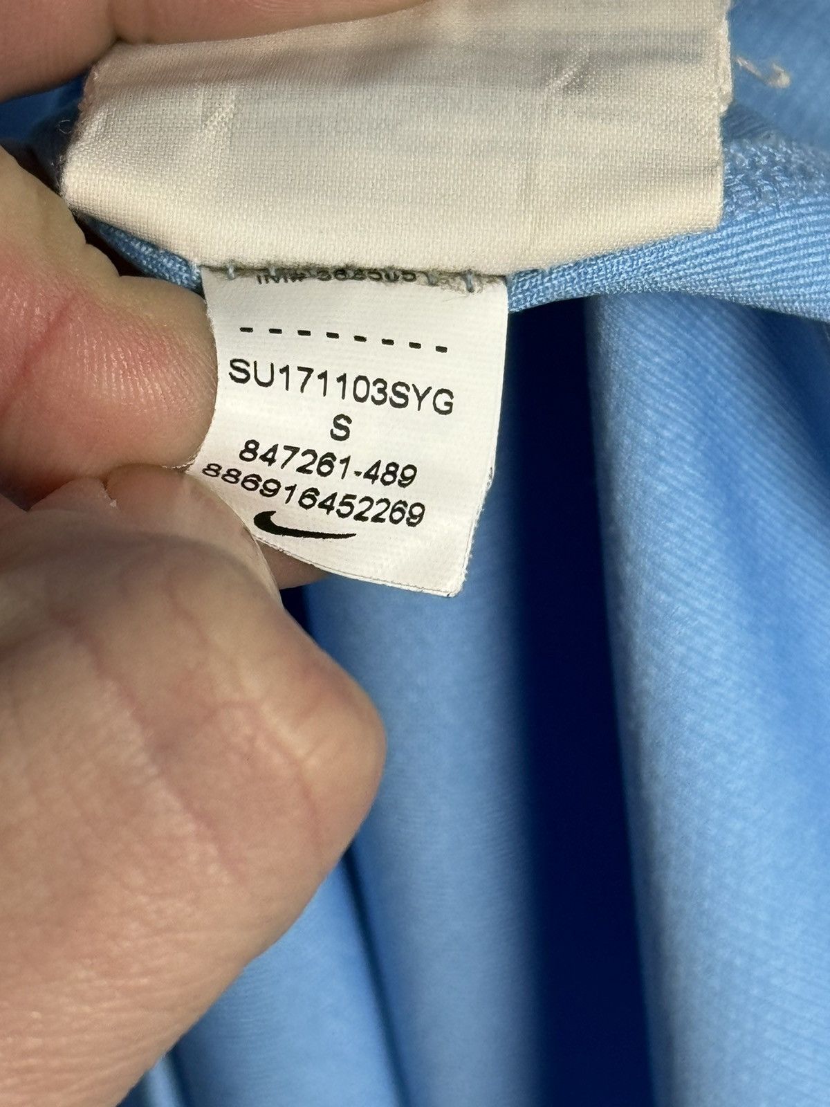 Nike Manchester City 17/18 Home Football Jersey Size US S / EU 44-46 / 1 - 19 Thumbnail