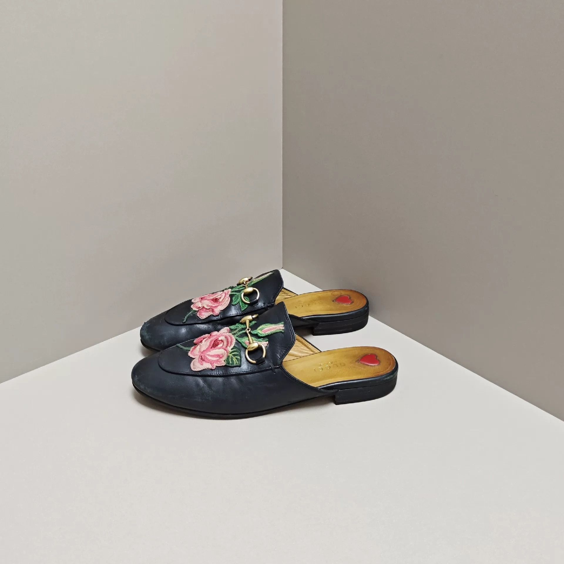 Gucci Gucci Sandals us_7 Women Size US 7 / IT 37 - 1 Thumbnail