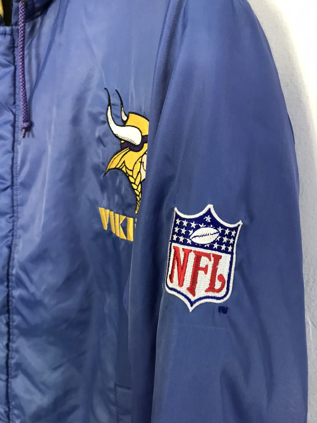NFL NFL Viking Team Hooded Jacket Quilted Padded Inner Big Logo Size US XL / EU 56 / 4 - 5 Thumbnail