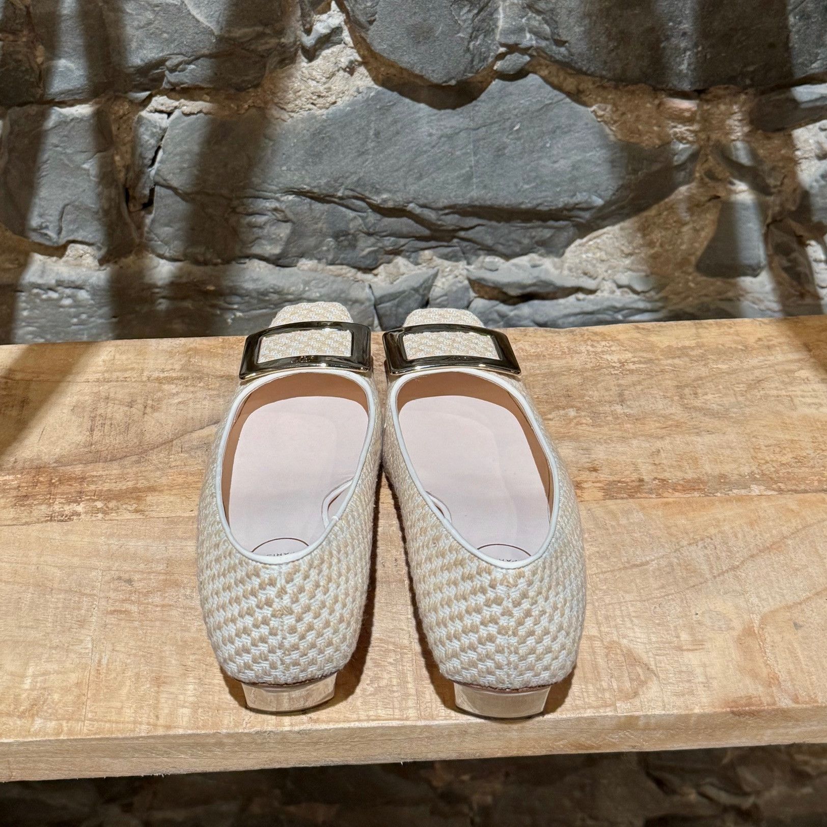 Roger Vivier Roger Vivier Ivory Beige Tweed Belle Vivier 45 Pumps Size US 7 / IT 37 - 11 Thumbnail