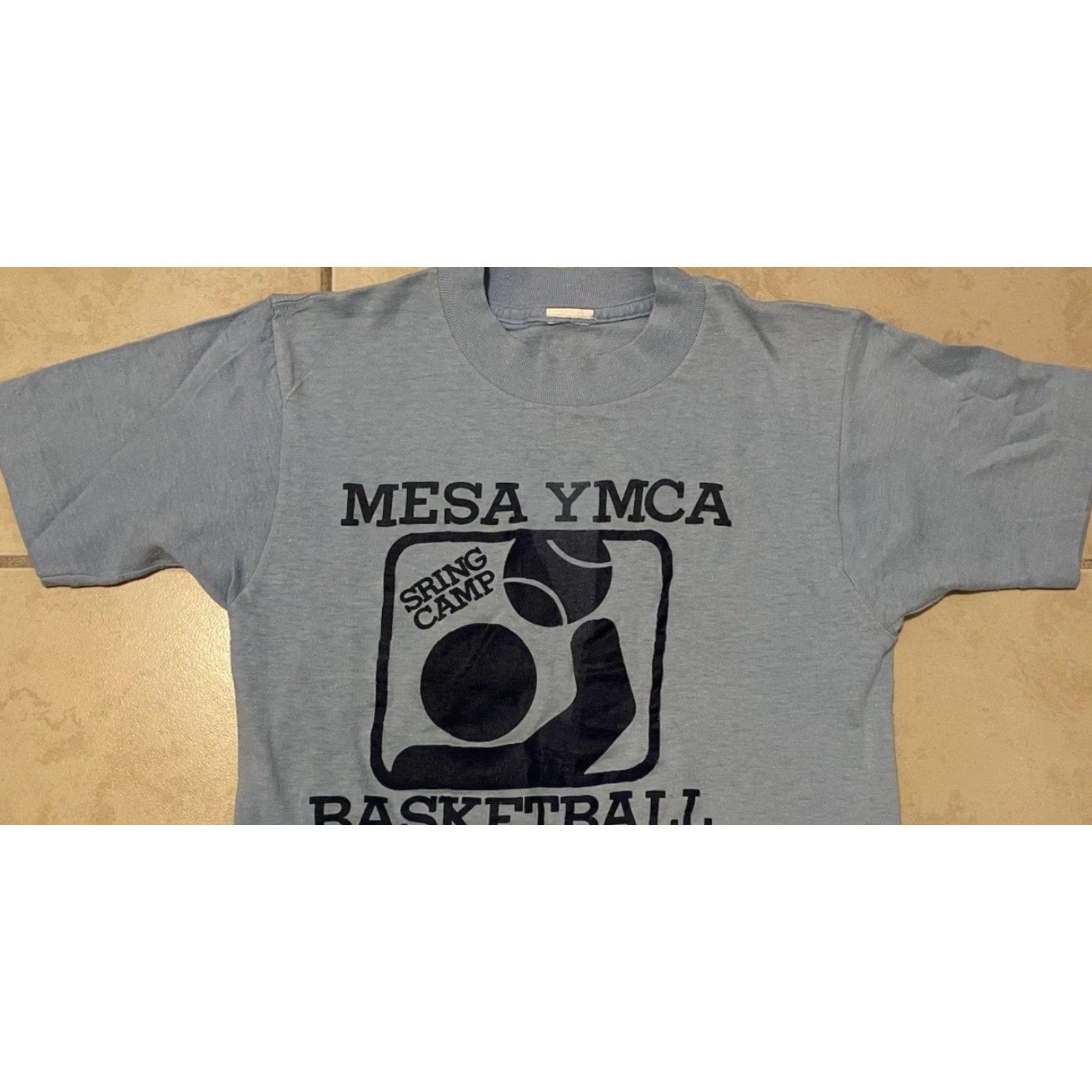 Vintage VINTAGE Mesa YMCA Basketball Faded Shirt XS Blue 70s 80s USA Track & Field College Sports Grunge Shirt Mens Size US XS / EU 42 / 0 - 5 Thumbnail