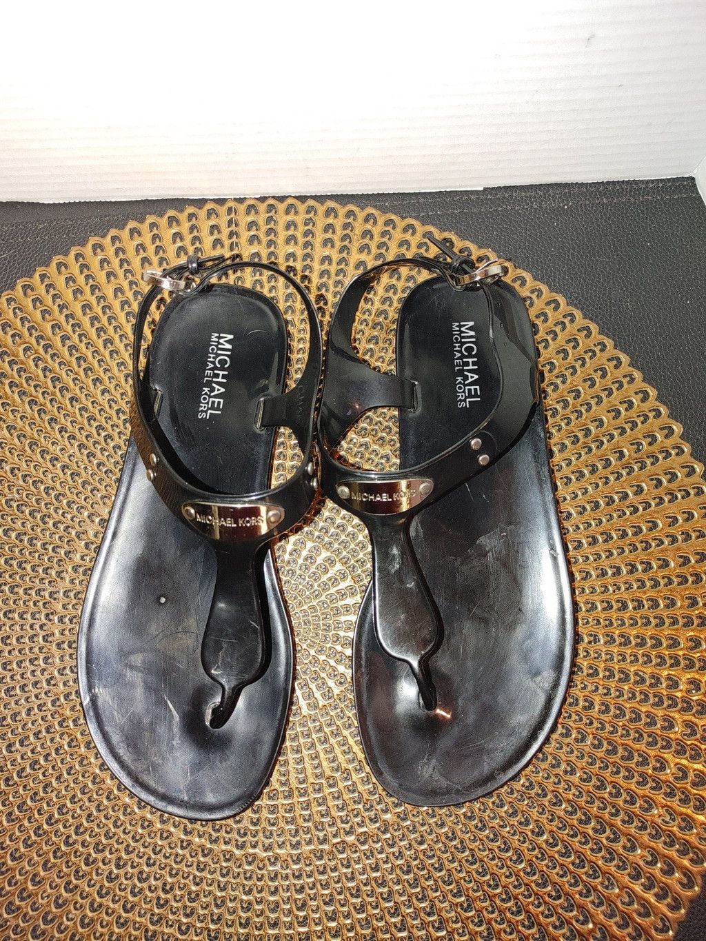 Michael Kors Michael Kors Signature Logo Plate Sandals Size 6.5 Size US 6 / IT 36 - 4 Thumbnail