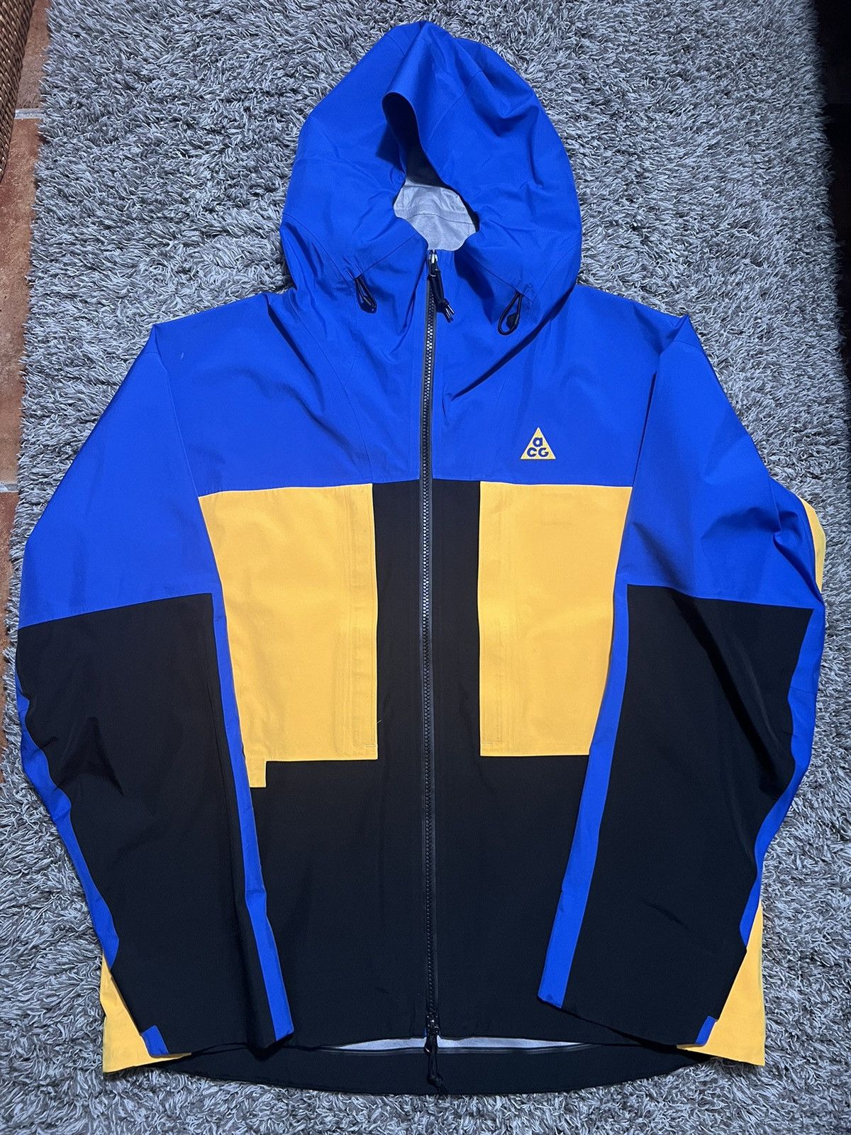 Nike ACG Nike ACG Gore-Tex Jacket Blue/Yellow/Black | Grailed