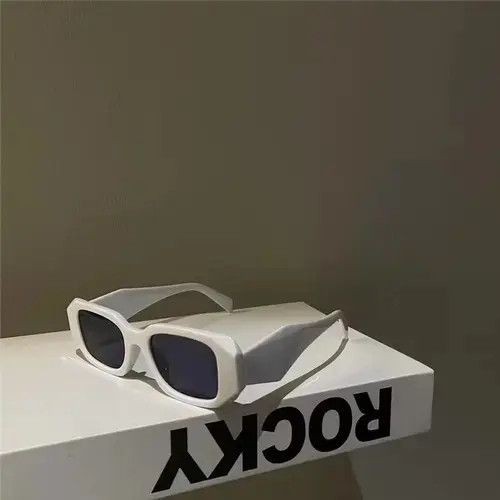 Designer Retro punk sunglasses Size ONE SIZE - 4 Thumbnail