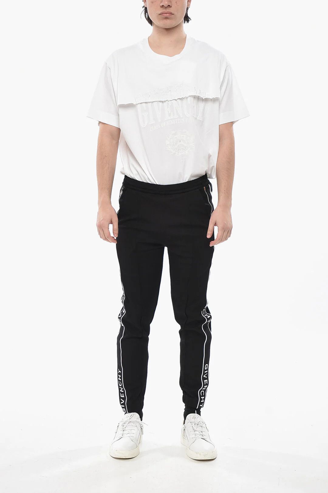 Givenchy og1mm0326 Sweatpants & Joggers in Black Size US 30 / EU 46 - 4 Thumbnail