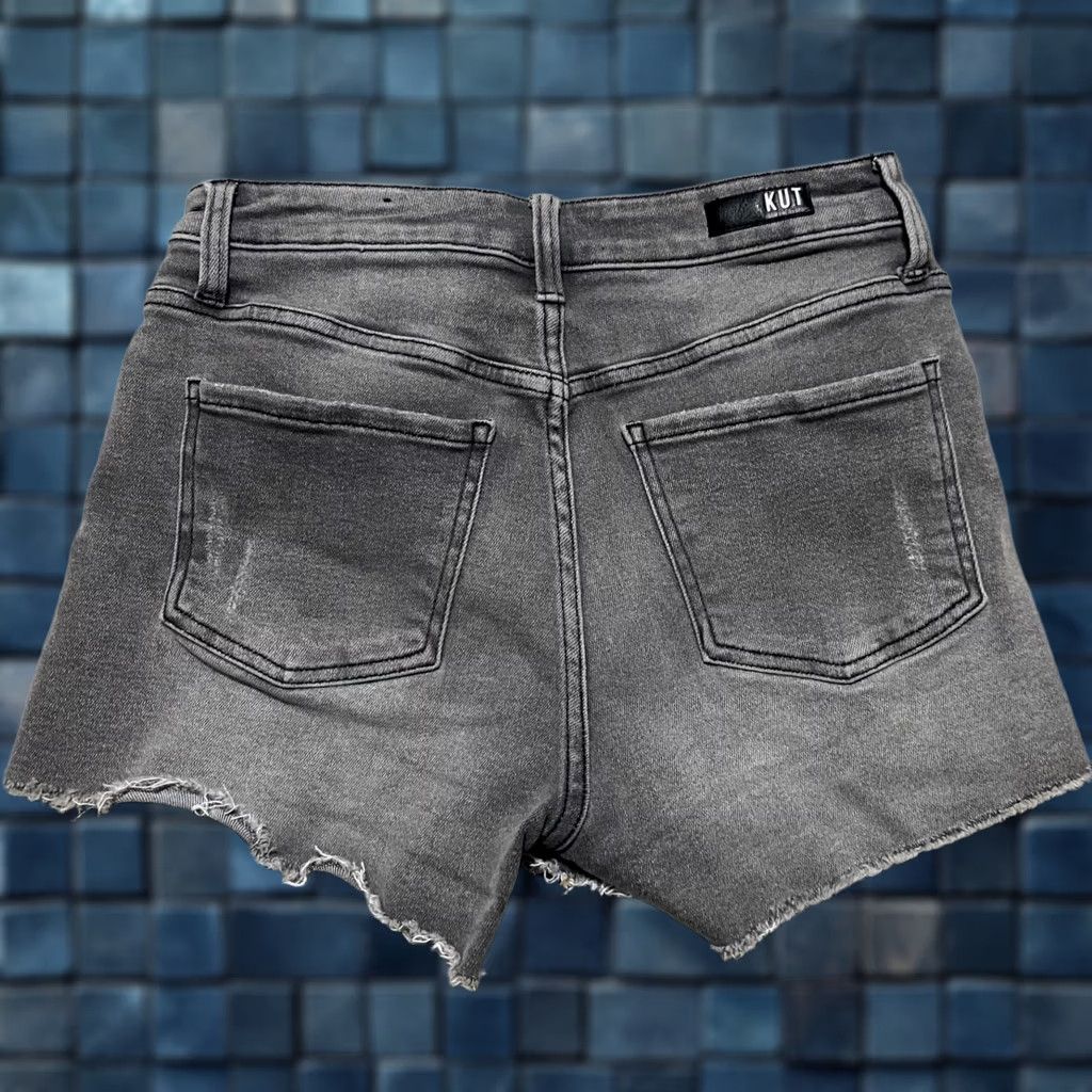 Vintage KUT from the Kloth Womens 2 Denim Shorts Gray Inseam 3" Cut-Off Distressed Stretch Pockets 5-Pocket High Rise Casual Summer Spring Fall xs? Wait. Size 26" / US 2 / IT 38 - 1 Thumbnail