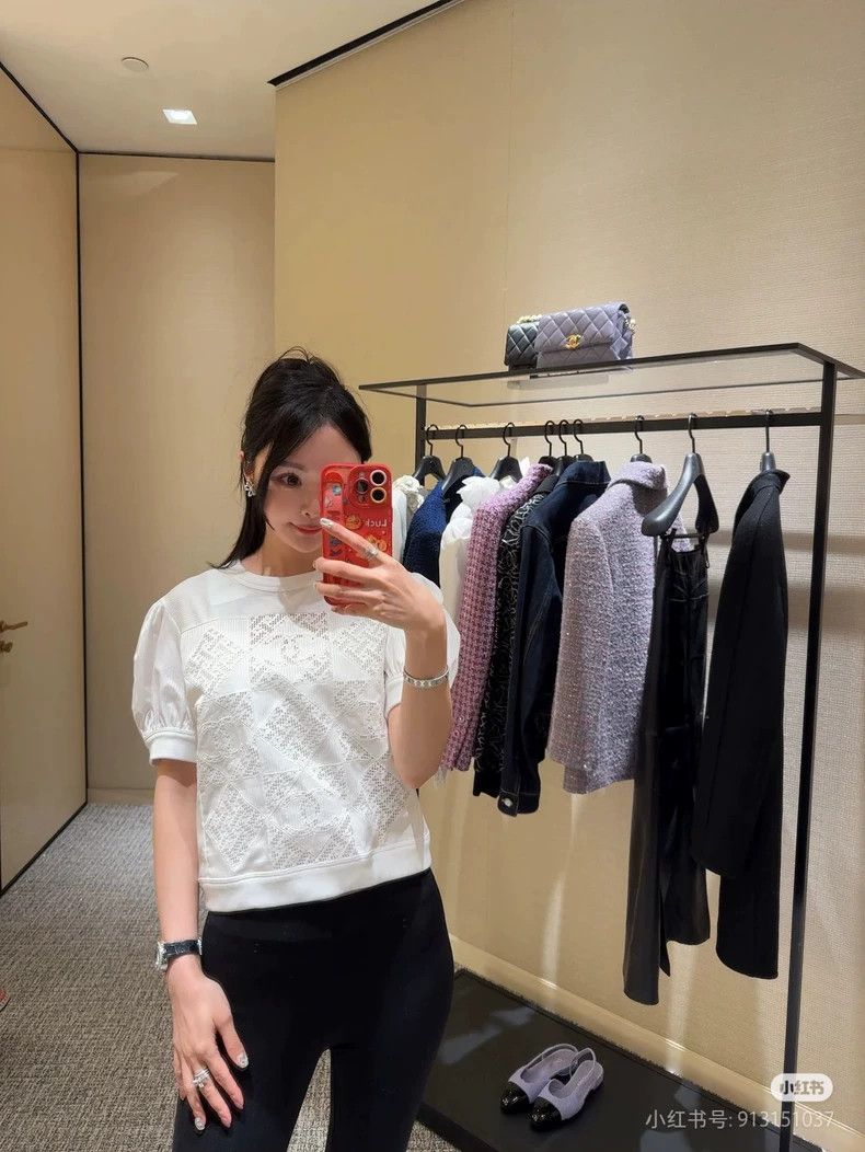 Chanel Chanel 25c hollow short sleeves Size XXS / US 00 / IT 34 - 2 Thumbnail