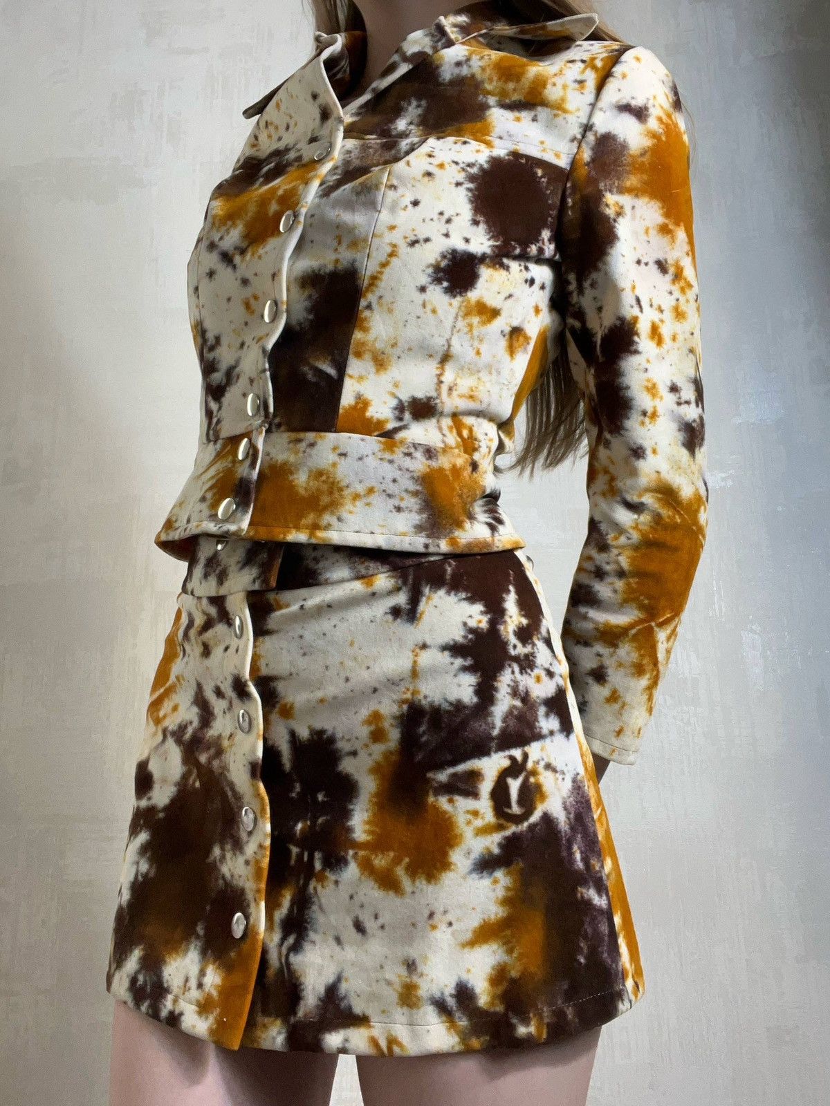 Japanese Brand Vintage Cow Print Acid Wash Denim Mini Skirt & Jacket Set S Size XS / US 0-2 / IT 36-38 - 3 Thumbnail