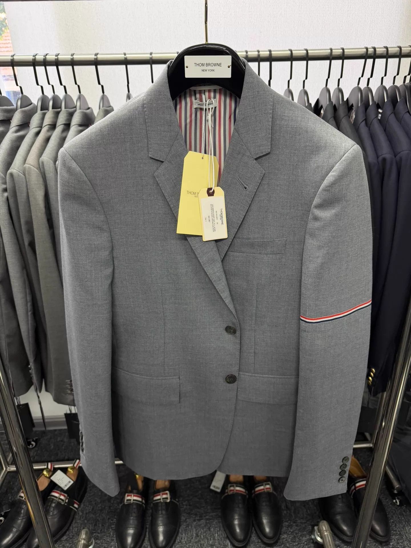 Thom Browne Thom Browne Mid Gray Slim Single-Stripe Sleeve Blazer 4 Size US XL / EU 56 / 4 - 1 Thumbnail