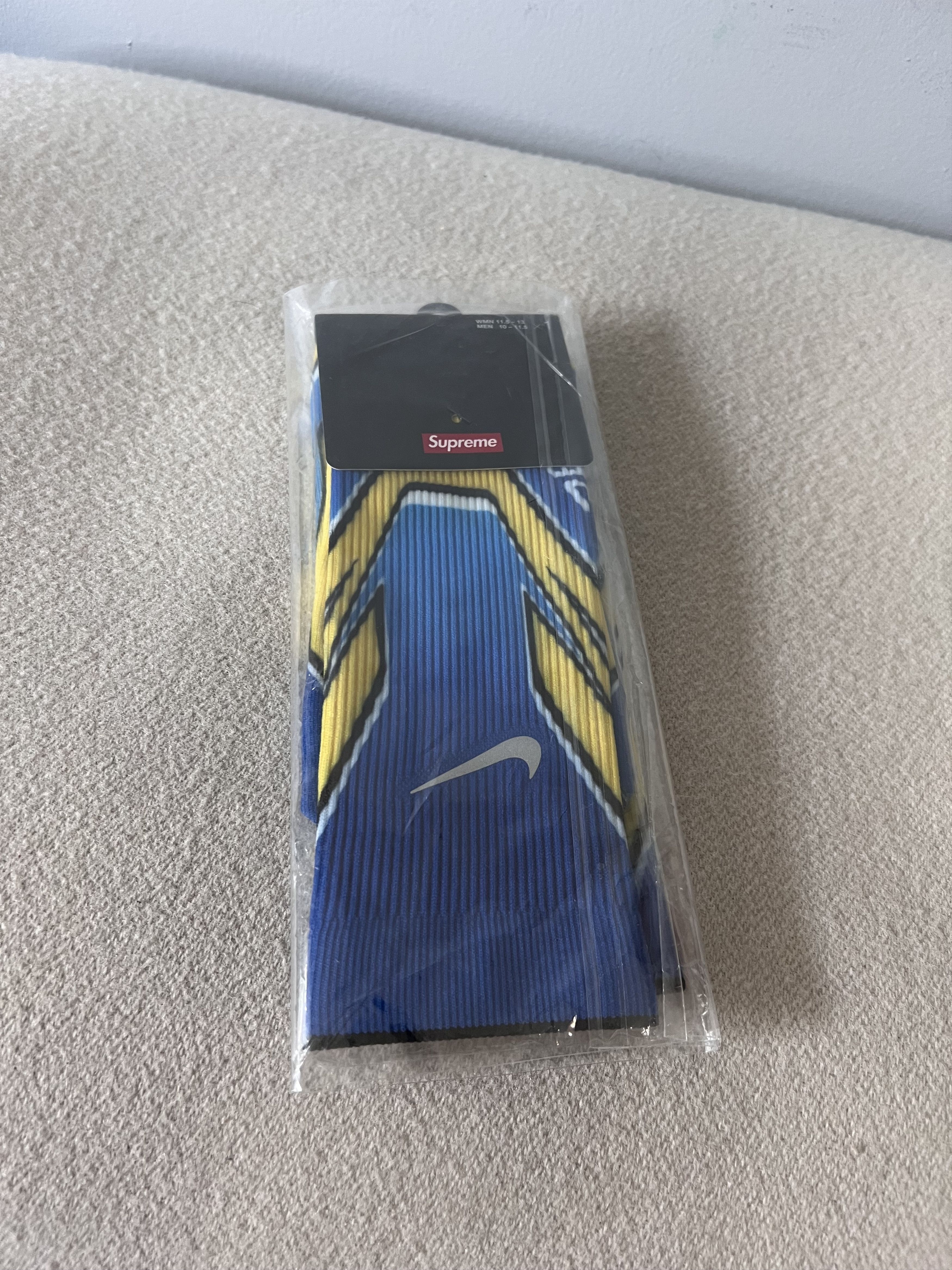 Nike × Supreme Supreme Nike Spark Crew Socks in Blue Size ONE SIZE - 2 Thumbnail