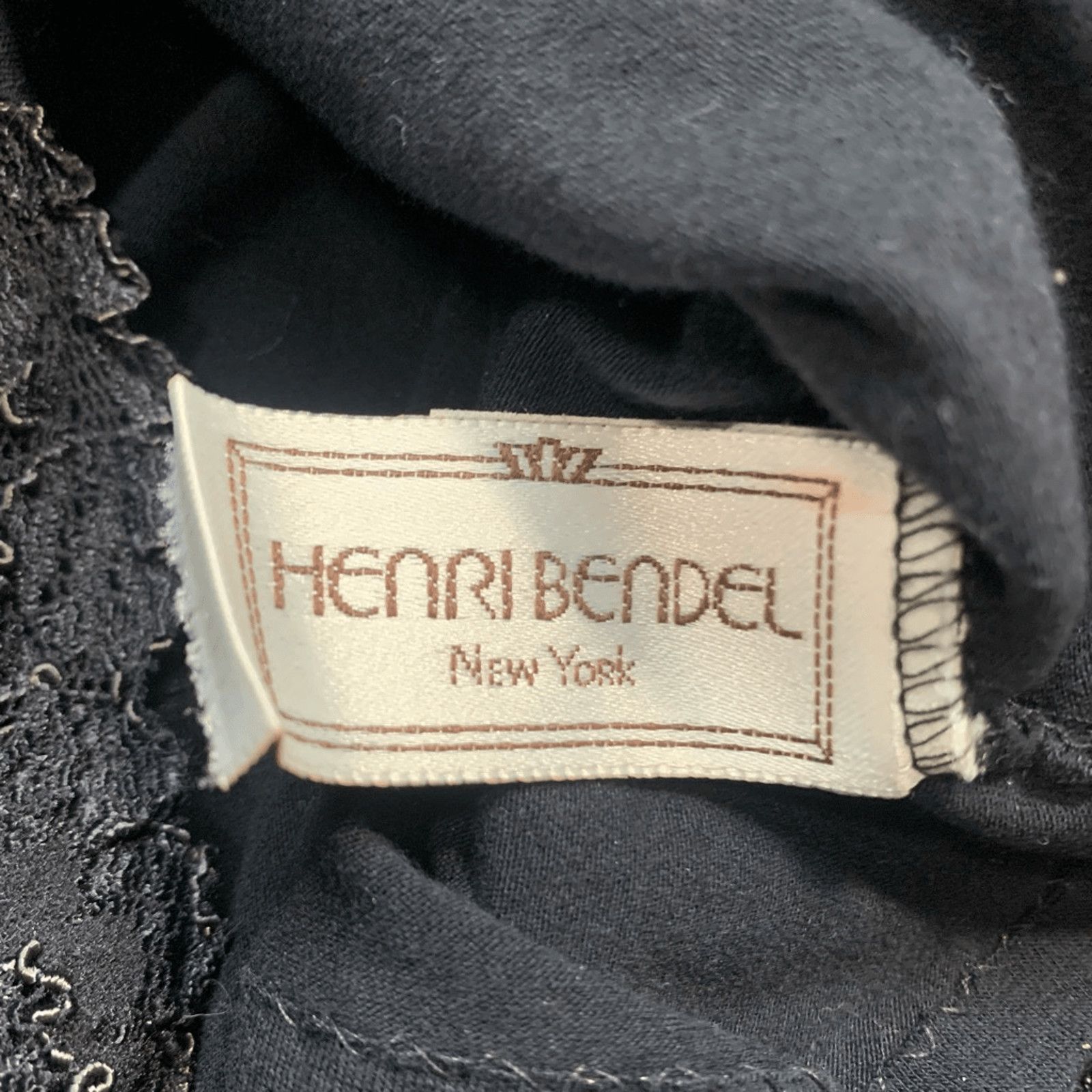 Henri Bendel × Vintage Vintage Henri Bendel Sheer Blouse Black Floral Lace Mockneck Size S / US 4 / IT 40 - 8 Thumbnail