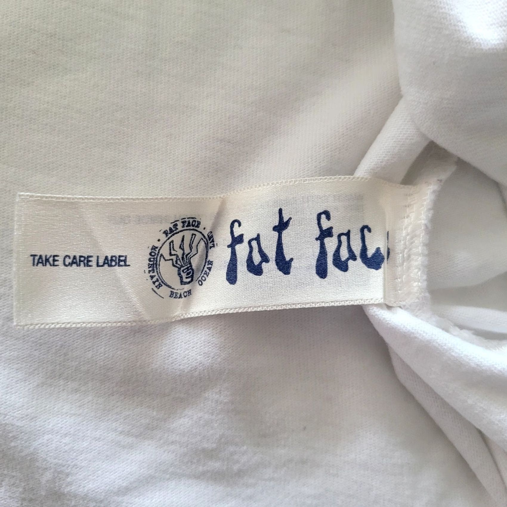 FatFace Fat Face Brazil 2014 Camper Van Print T-Shirt XXL Men White - Fat Face - T-Shirt - XXL - White - Brazil 2014 - Men's Shirt Size US XXL / EU 58 / 5 - 7 Thumbnail