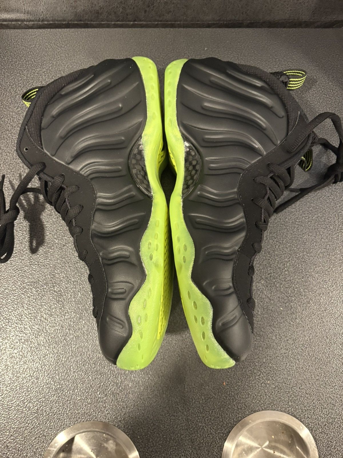 Nike × Vintage Black/volt foamposite Size US 11 / EU 44 - 3 Thumbnail