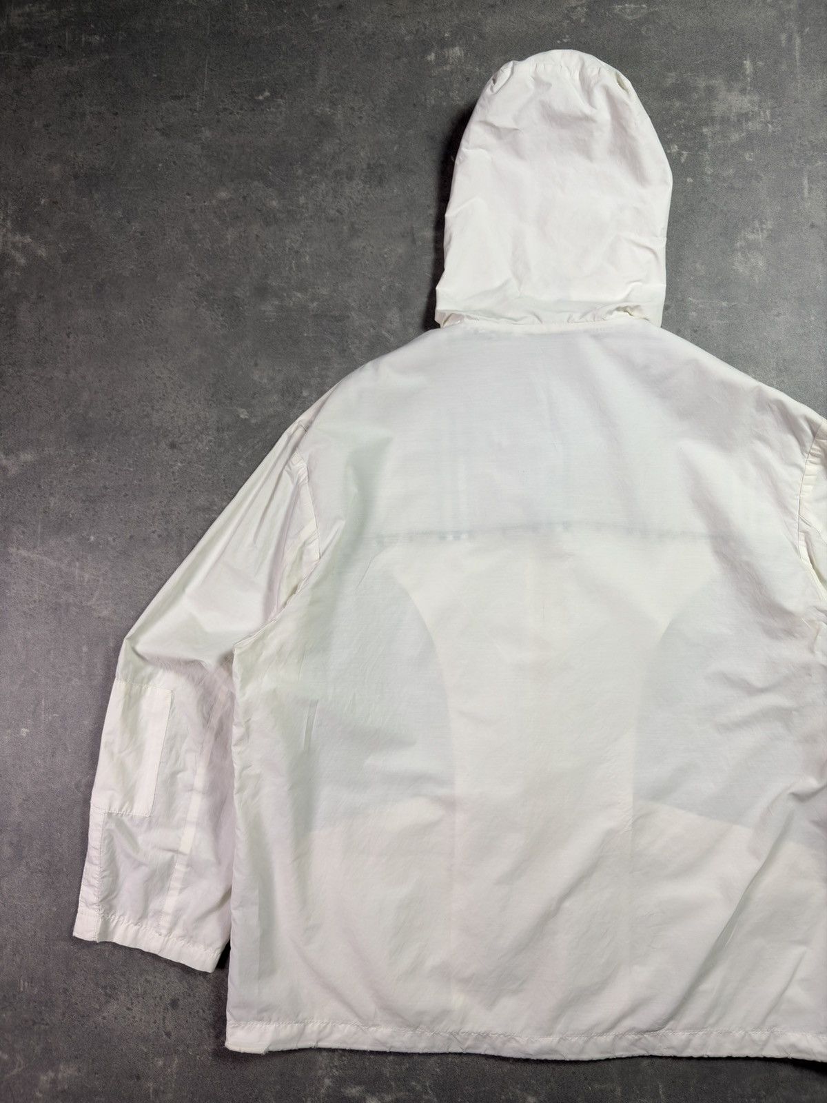 Burberry Burberry Vintage Distressed Faded Hooded Light Jacket L XL Size US L / EU 52-54 / 3 - 22 Thumbnail