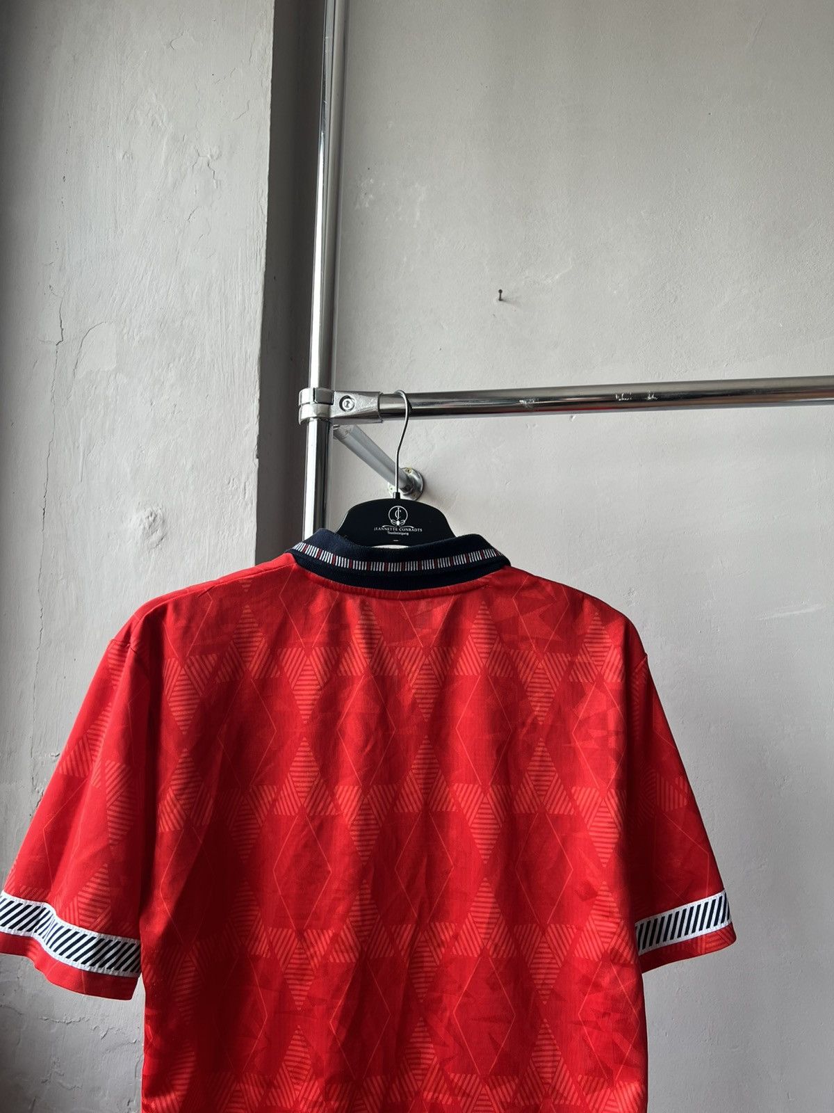 Vintage 1990 ENGLAND TEAM RETRO REMAKE AWAY SOCCER JERSEY SHIRT M Size US M / EU 48-50 / 2 - 10 Thumbnail
