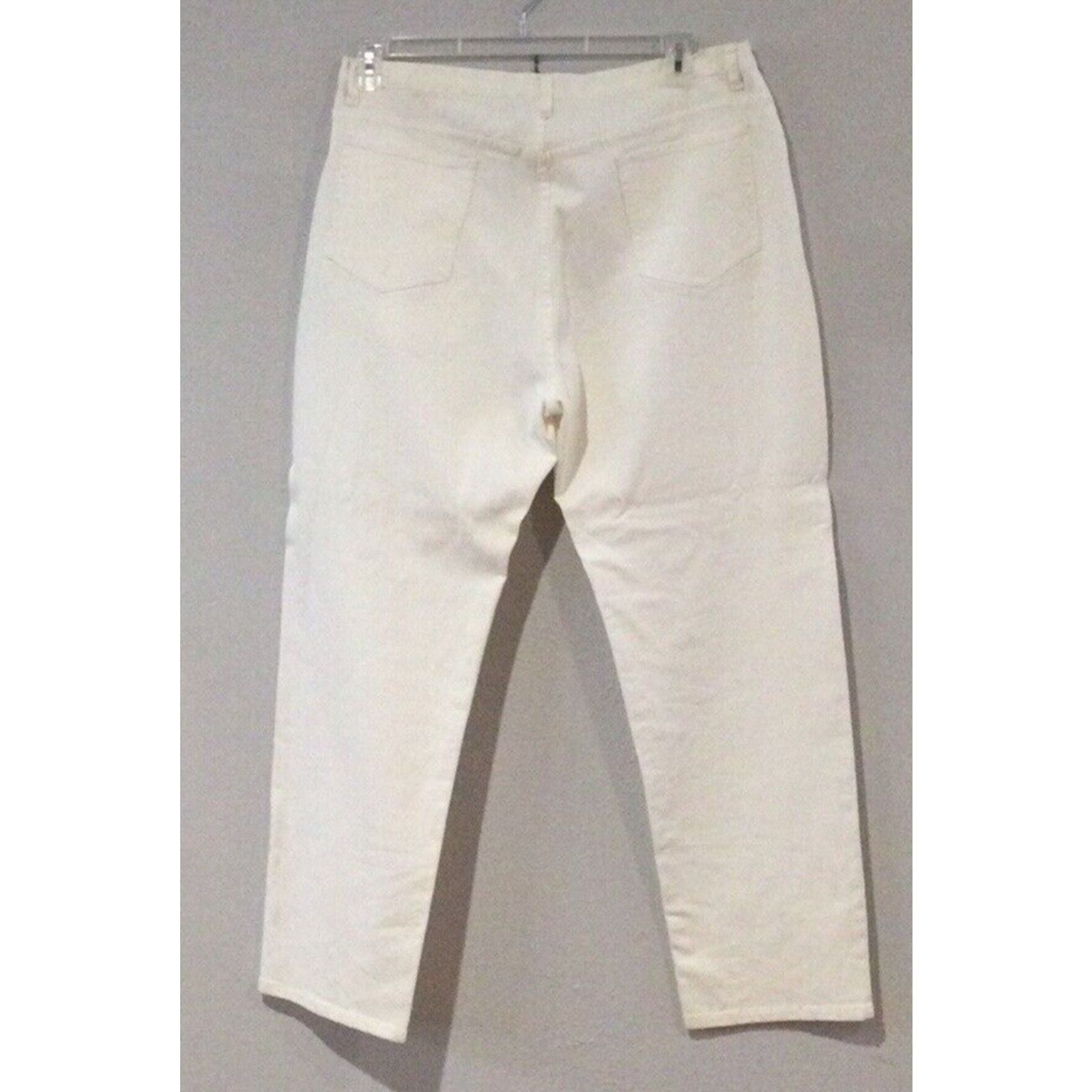 Chicos Chicos Design White Denim Button Front Jeans 3/XL/16 NWT Size 38" / US 16 / IT 52 - 5 Thumbnail