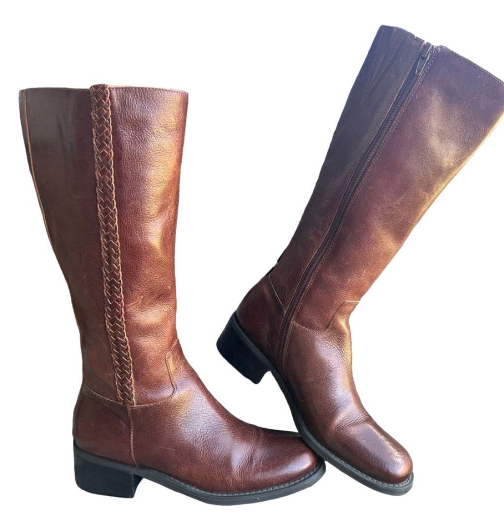 The Unbranded Brand Nicole Made in Brazil Leather Boots Size 7M Size US 7 / IT 37 - 1 Thumbnail