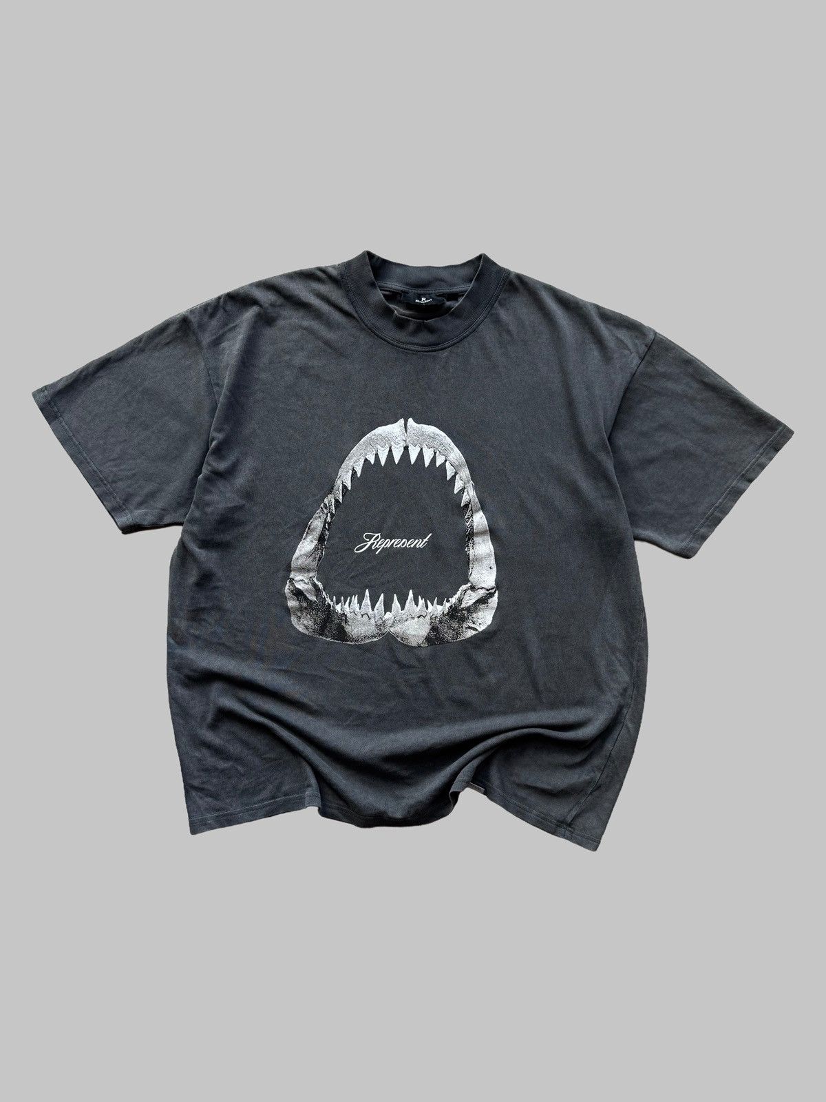 Represent Clo. Represent Shark Jaw T-Shirt Size US L / EU 52-54 / 3 - 1 Thumbnail