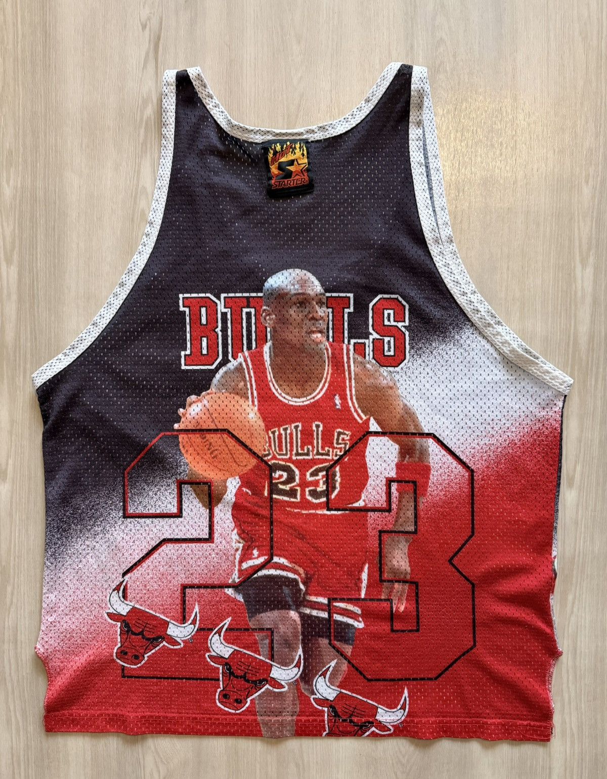 Starter Vintage Hot Starter Chicago Bulls Micheal Jordan AOP Sz L Size US L / EU 52-54 / 3 - 4 Thumbnail