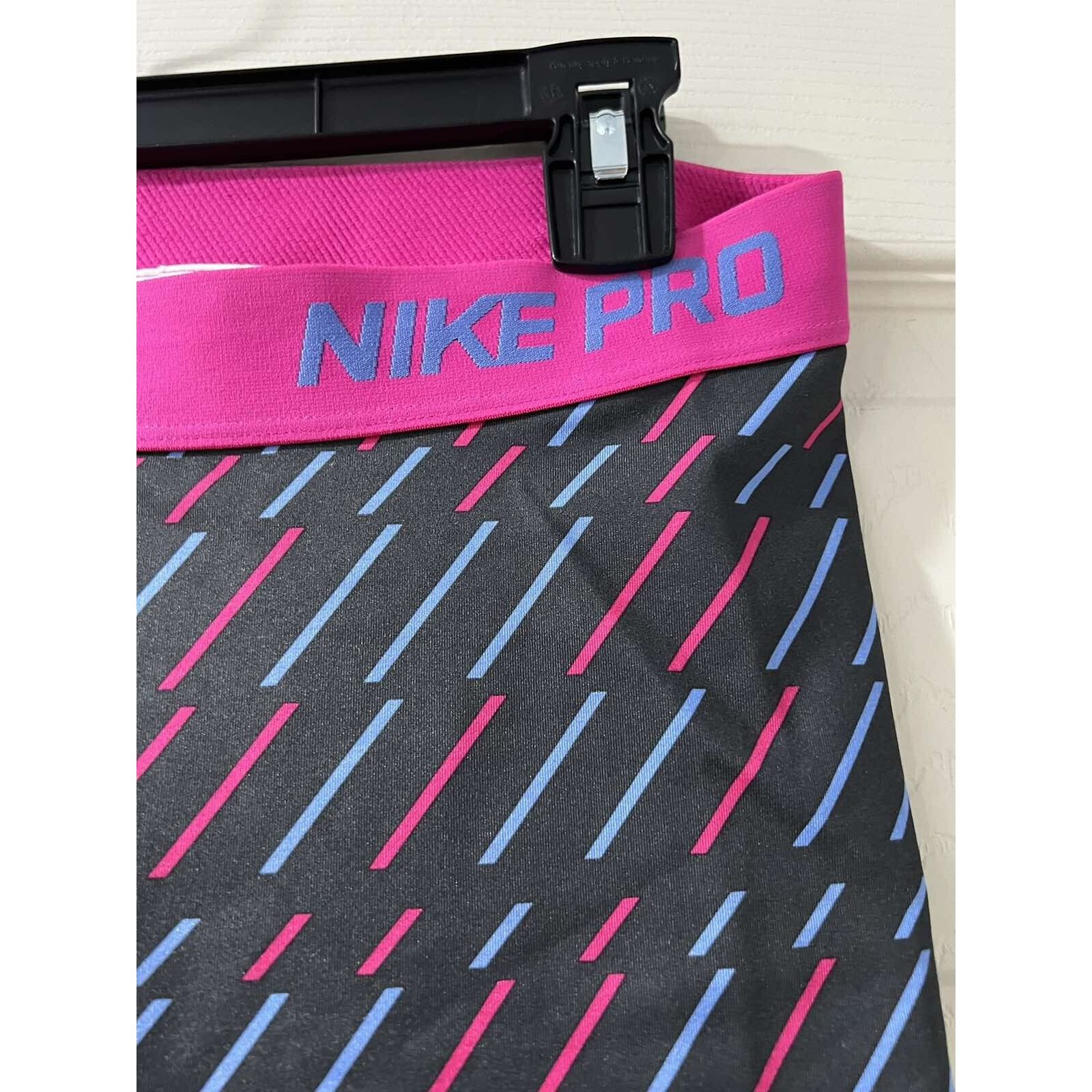 Nike Nike Pro Women Geometric Compression Short Size XL A000506 Size 32" / US 10 / IT 46 - 4 Thumbnail