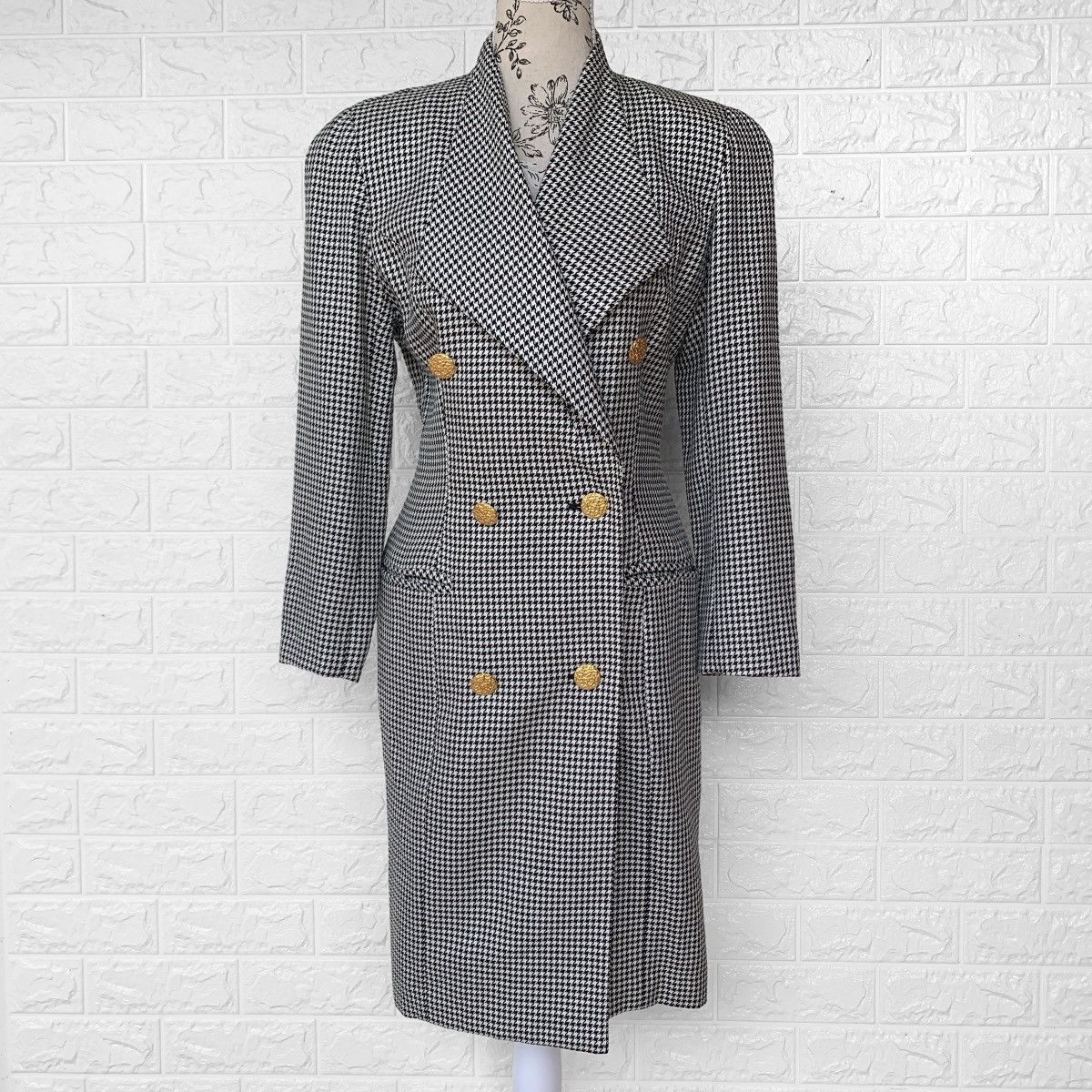 Max Mara Max Mara Checked Wool Long Coat Double Breasted Size S / US 4 / IT 40 - 1 Thumbnail