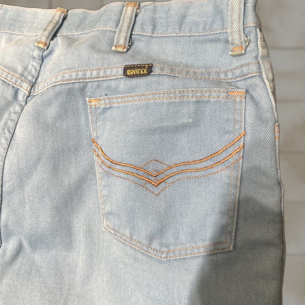 Vintage VINTAGE Maverick Jeans Denim USA 38M High Waist Blue 70s 80s Cotton Jeans Hippy Mens Size 26" / US 2 / IT 38 - 1 Thumbnail