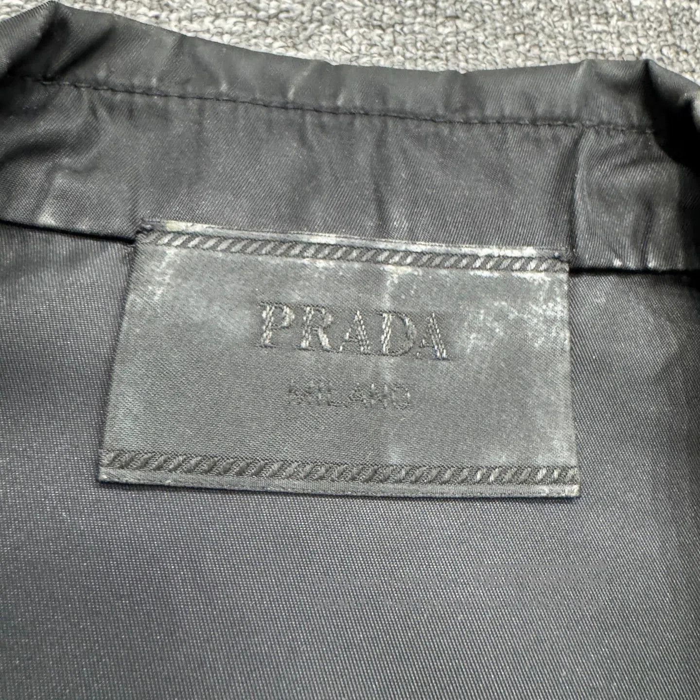 Prada Black Short-Sleeve Button-Front Shirt. Size US M / EU 48-50 / 2 - 3 Thumbnail