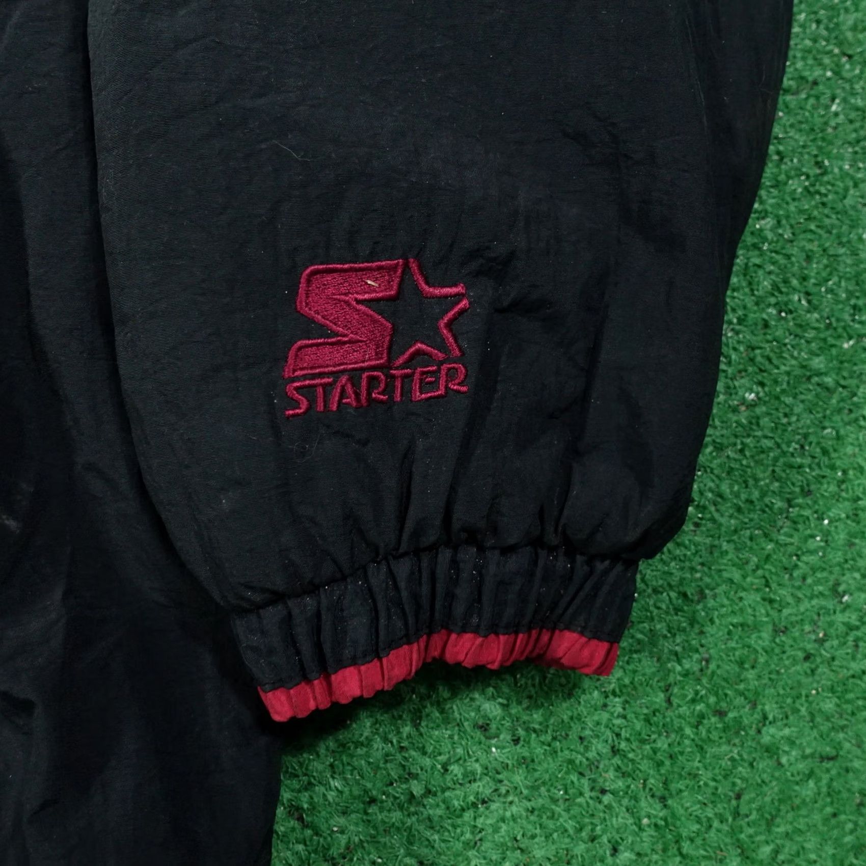 Starter VINTAGE STARTER BLACK HOODED PUFFER JACKET MENS SIZE M MEDIUM Size US M / EU 48-50 / 2 - 3 Thumbnail