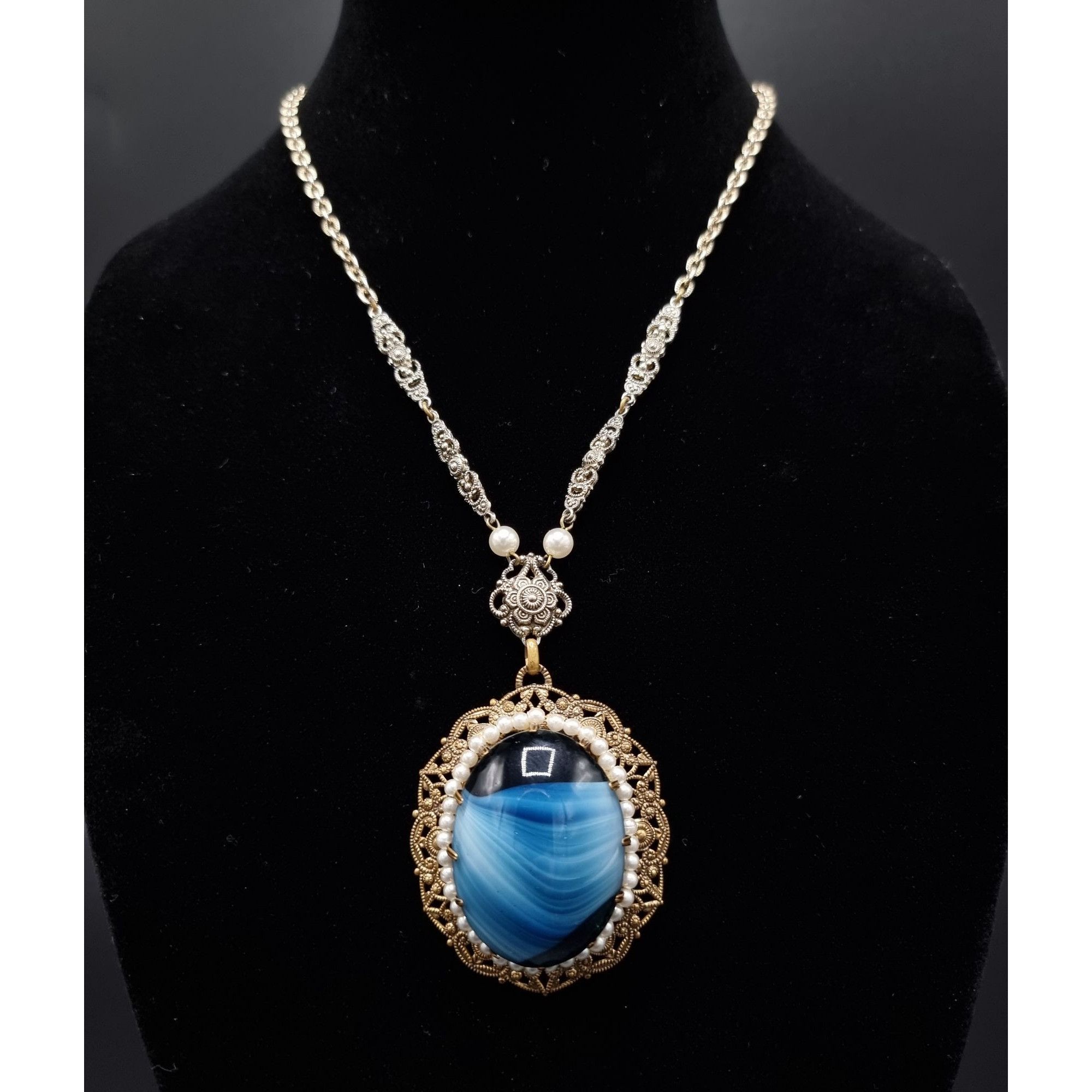 Vintage Vintage West Germany 1960s Gold-Tone Filigree Pendant Neckla Size ONE SIZE - 4 Thumbnail