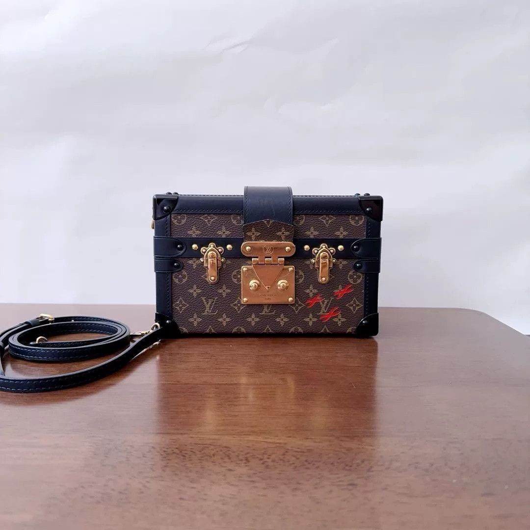 Louis Vuitton Pre-loved Bag Very good condition Size ONE SIZE - 1 Thumbnail