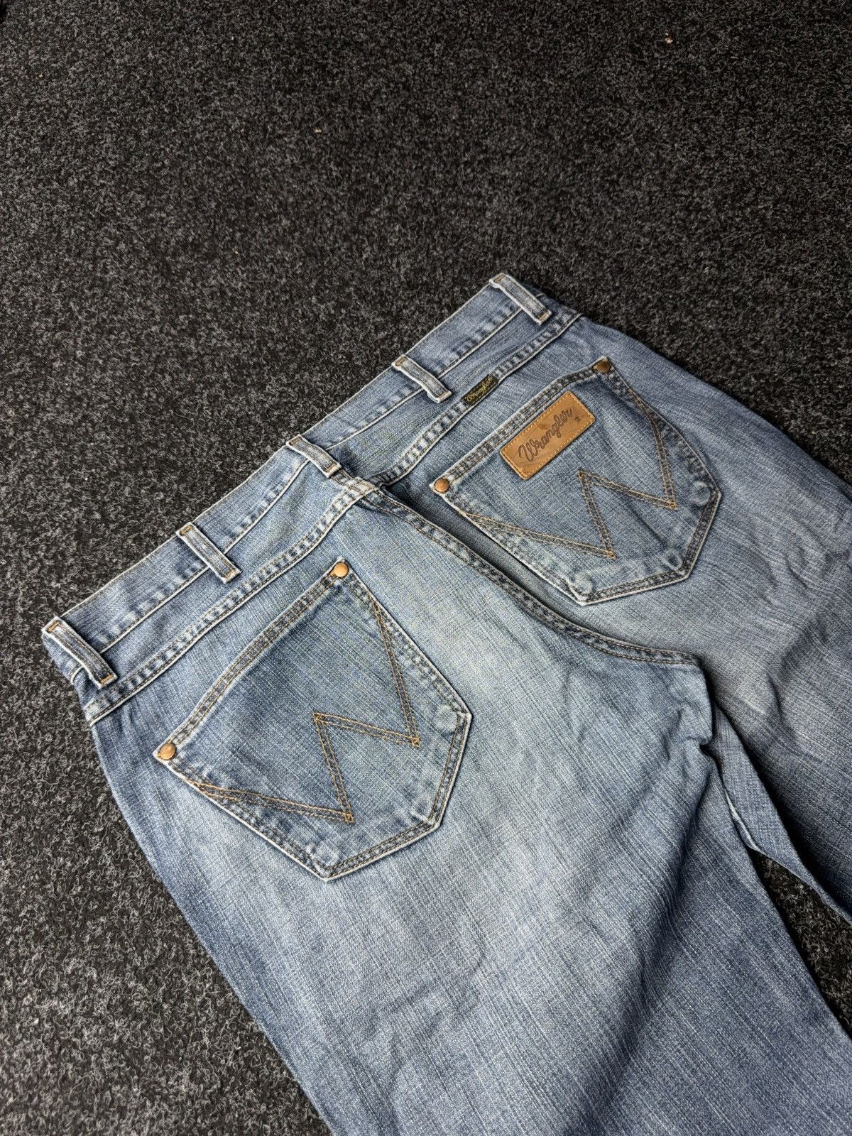 Wrangler Wrangler 90s USA Western Cowboy Vintage Light Wash Jeans Y2K Size US 35 - 14 Thumbnail