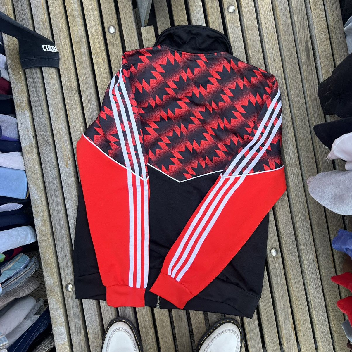 Adidas Retro Manchester United zip up track jacket Size US M / EU 48-50 / 2 - 3 Thumbnail