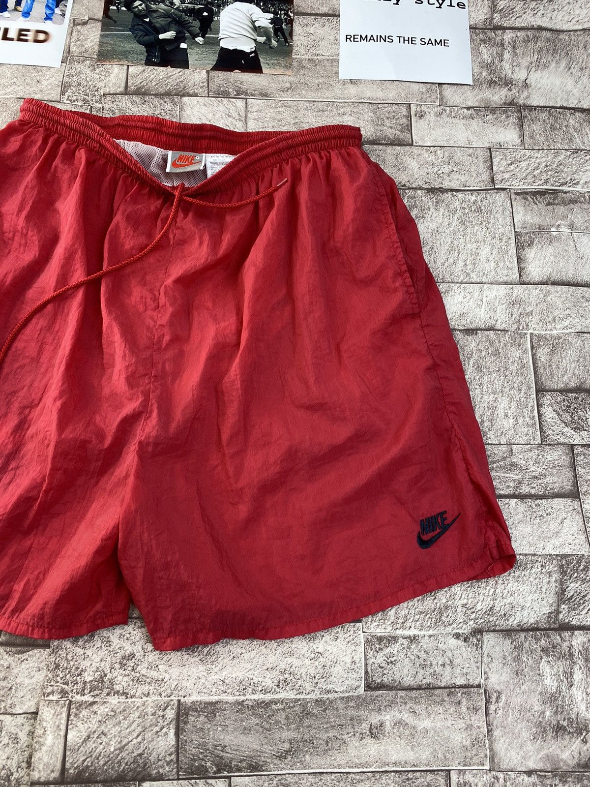 Nike × Vintage Vintage Nike Nylon Shorts 90s Big Logo Swoosh Men Red Size US 36 / EU 52 - 2 Thumbnail