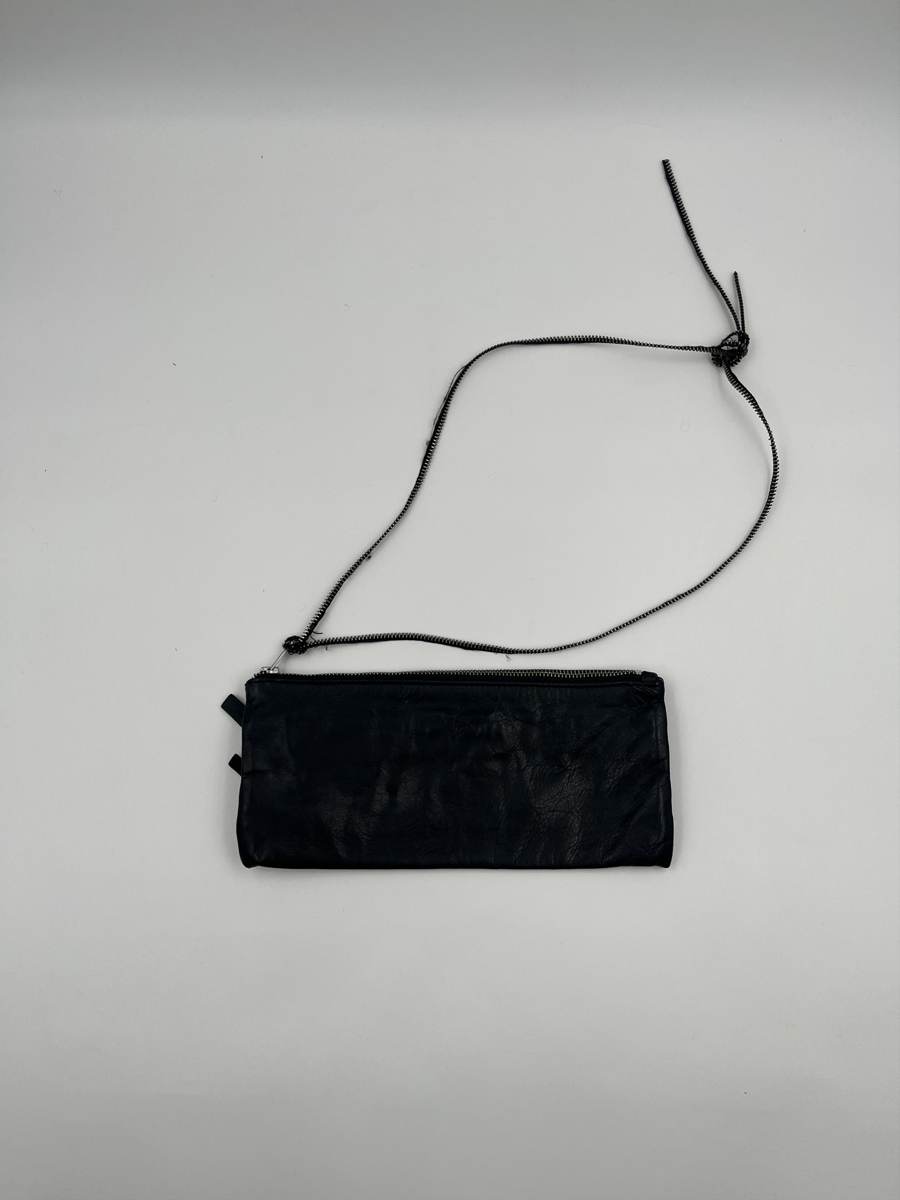Ann Demeulemeester Black Leather Zipper Clutch With One-Side Strap Size ONE SIZE - 2 Thumbnail
