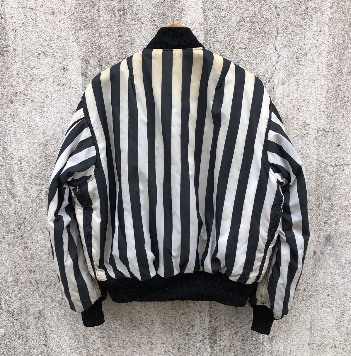 Vintage Vintage Flyer Man Intermediate Ma-1 Reversible Bomber Jacket Size US L / EU 52-54 / 3 - 9 Thumbnail