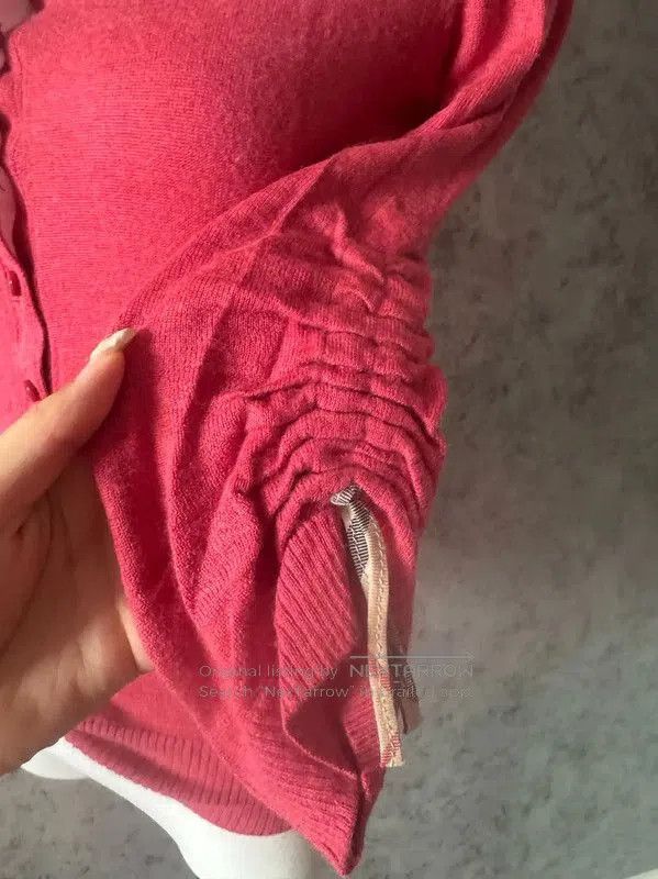 Burberry Burberry Pink Wool Short Cardigan for Women. Size M / US 6-8 / IT 42-44 - 3 Thumbnail