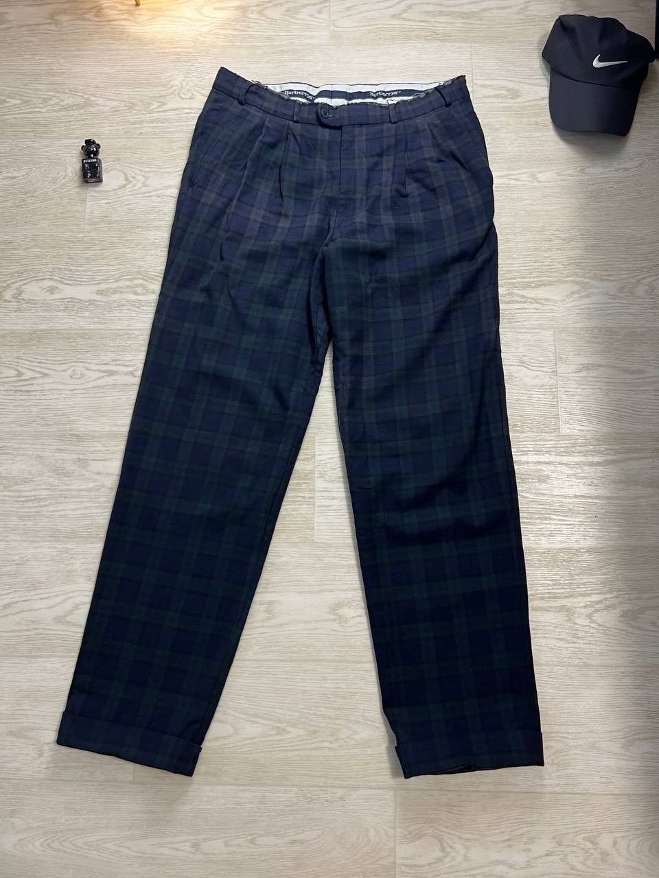 Burberry Burrberrys V2 Classic 90s Vintage Pleated Wool Dress Pants Size US 36 / EU 52 - 1 Thumbnail