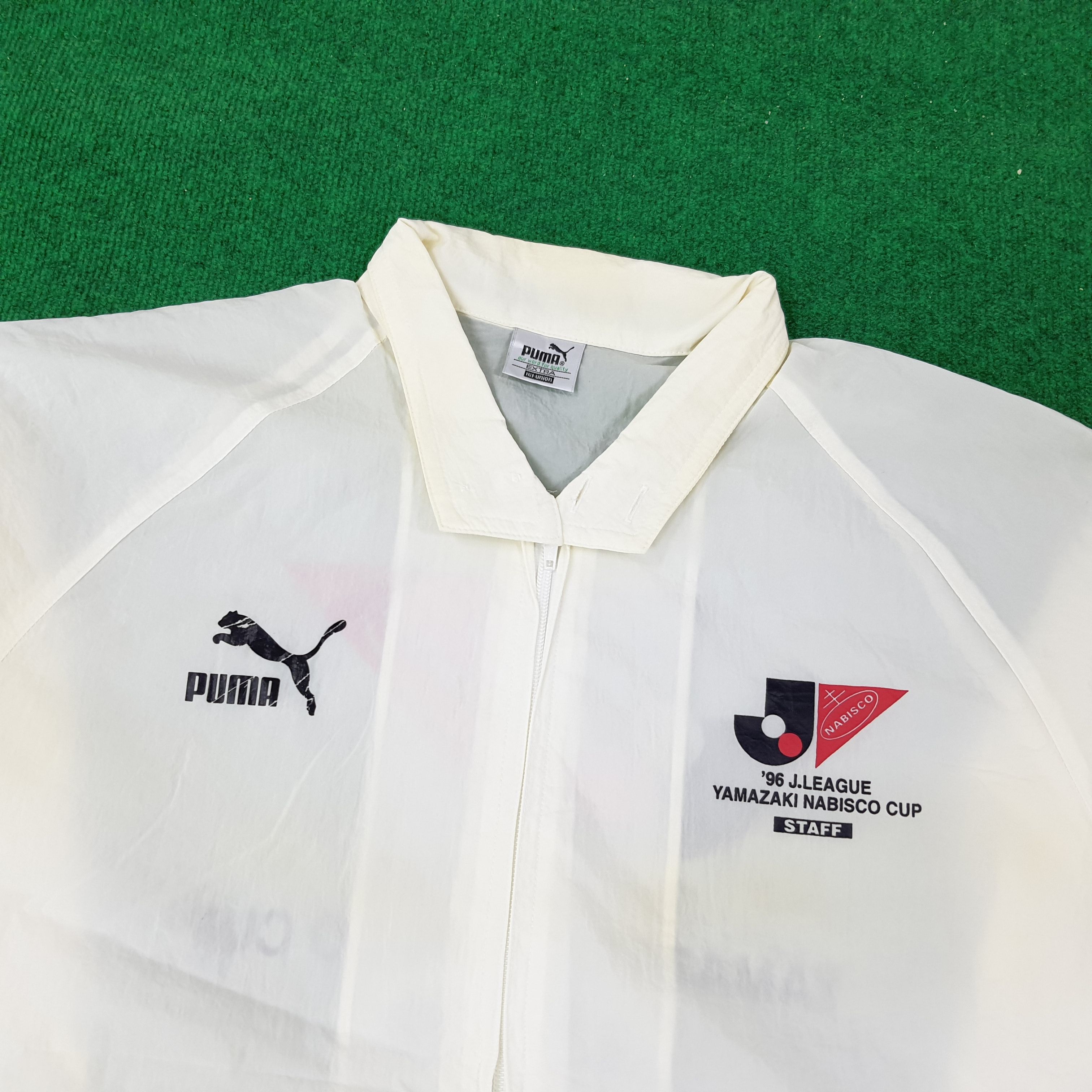 Puma × Vintage Vintage PUMA Japan League Staff Sports Windbreaker C231N2 Size US L / EU 52-54 / 3 - 4 Thumbnail