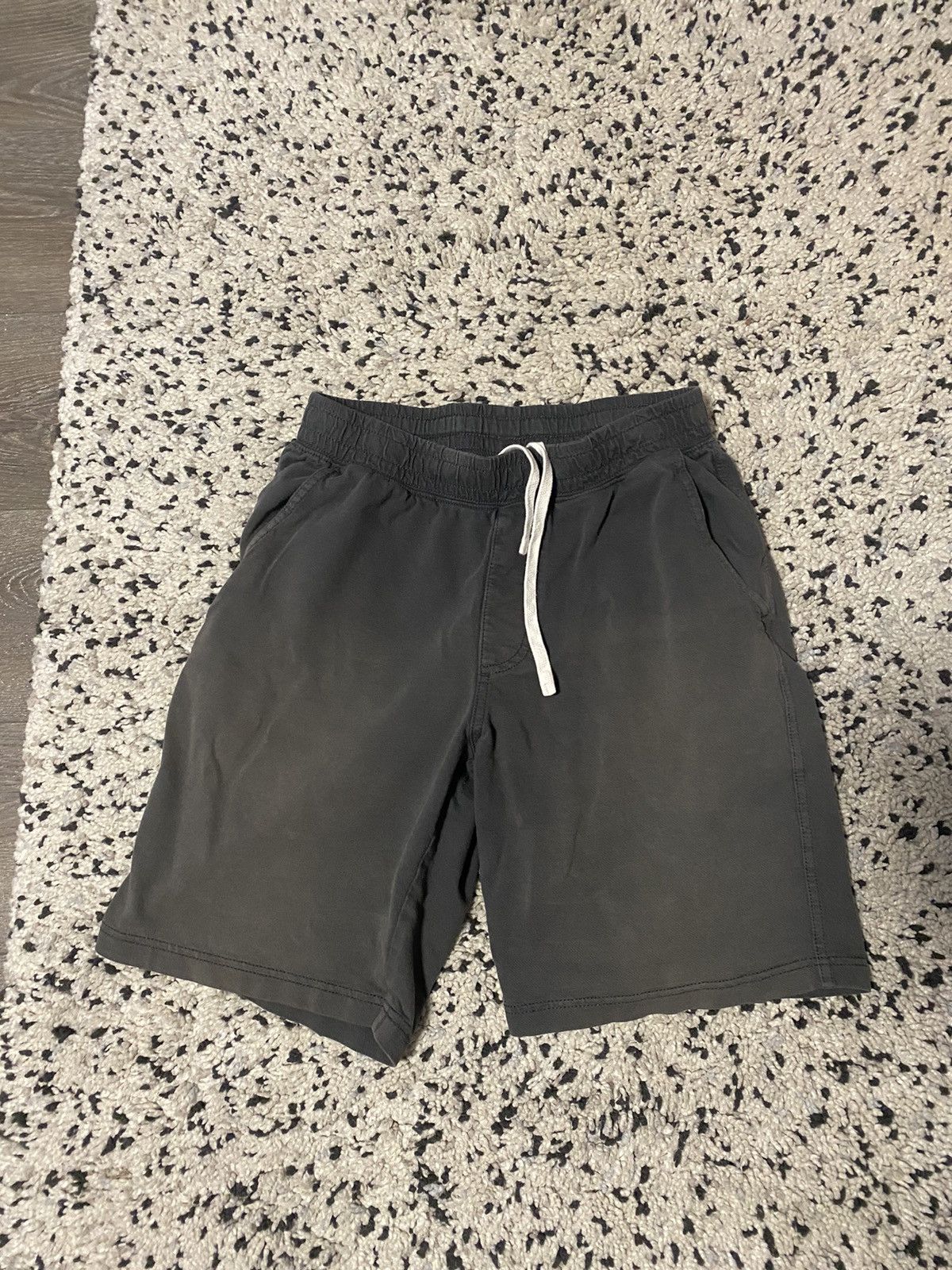 Uniqlo Uniqlo Shorts Army Green Mens Size US 26 / EU 42 - 1 Thumbnail