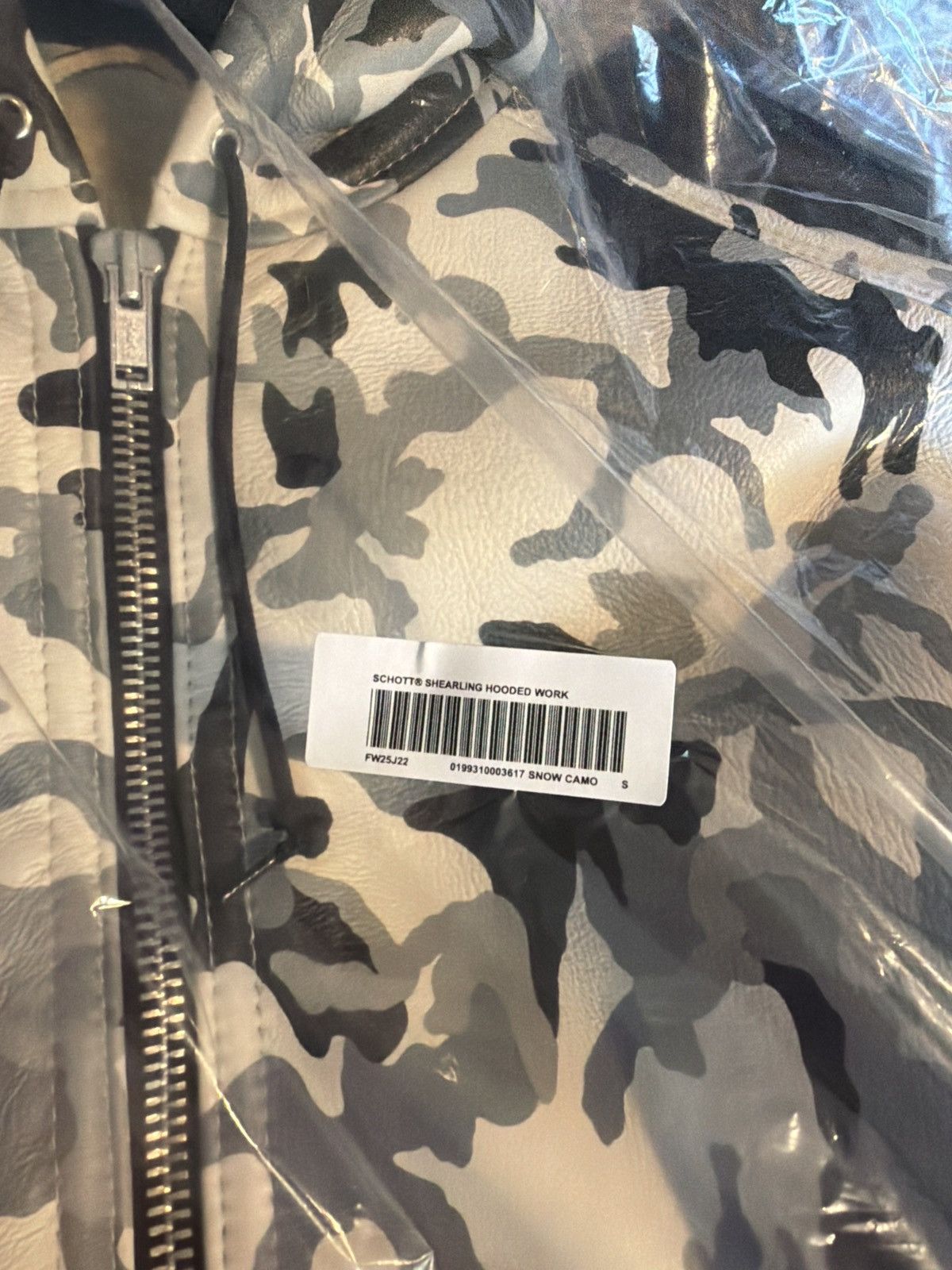 Supreme Supreme schott shearling leather jacket snow camo small Size US S / EU 44-46 / 1 - 8 Thumbnail