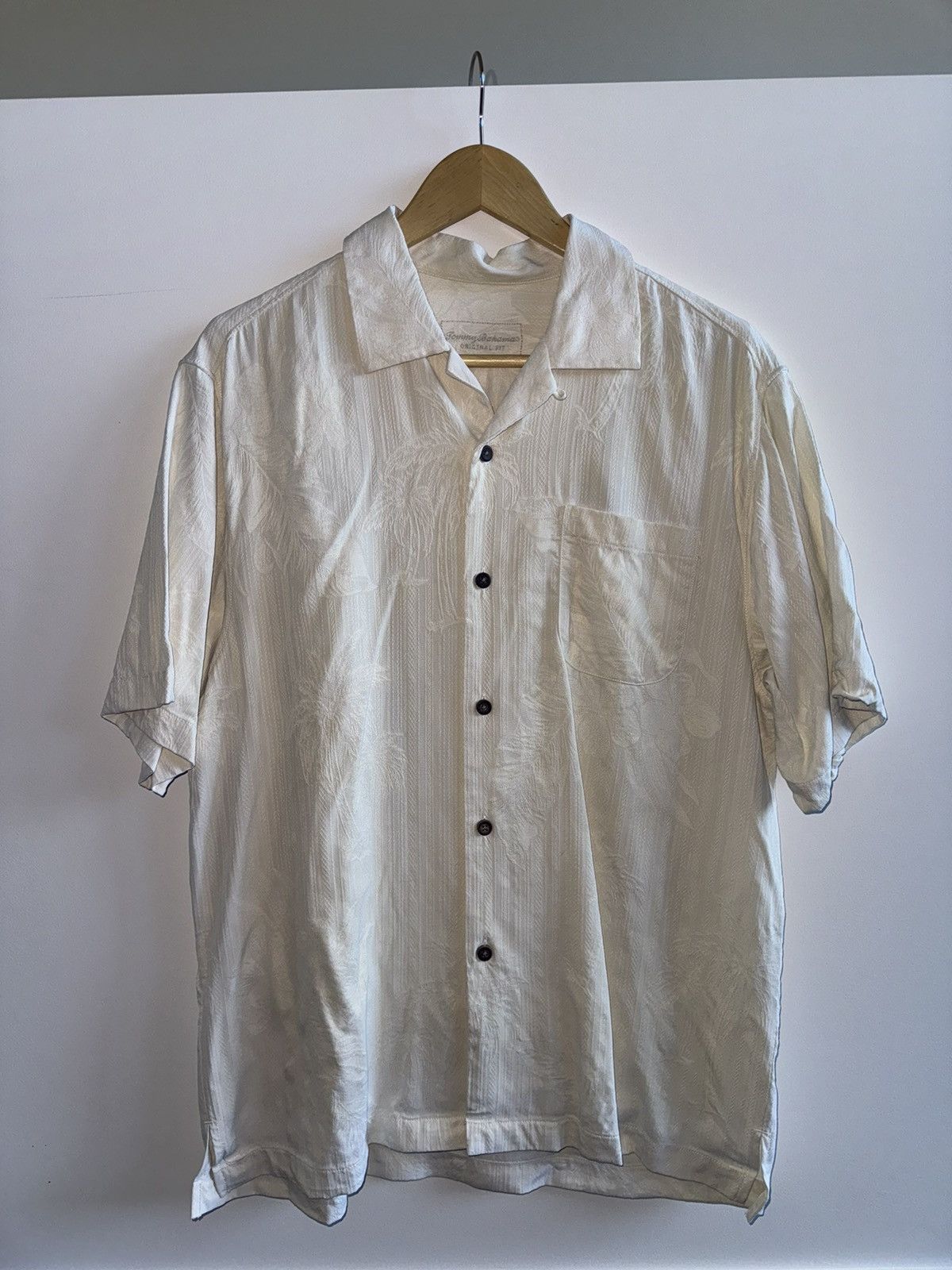 image of Tommy Bahama Camp Collar Shirt in White, Men's (Size Large)