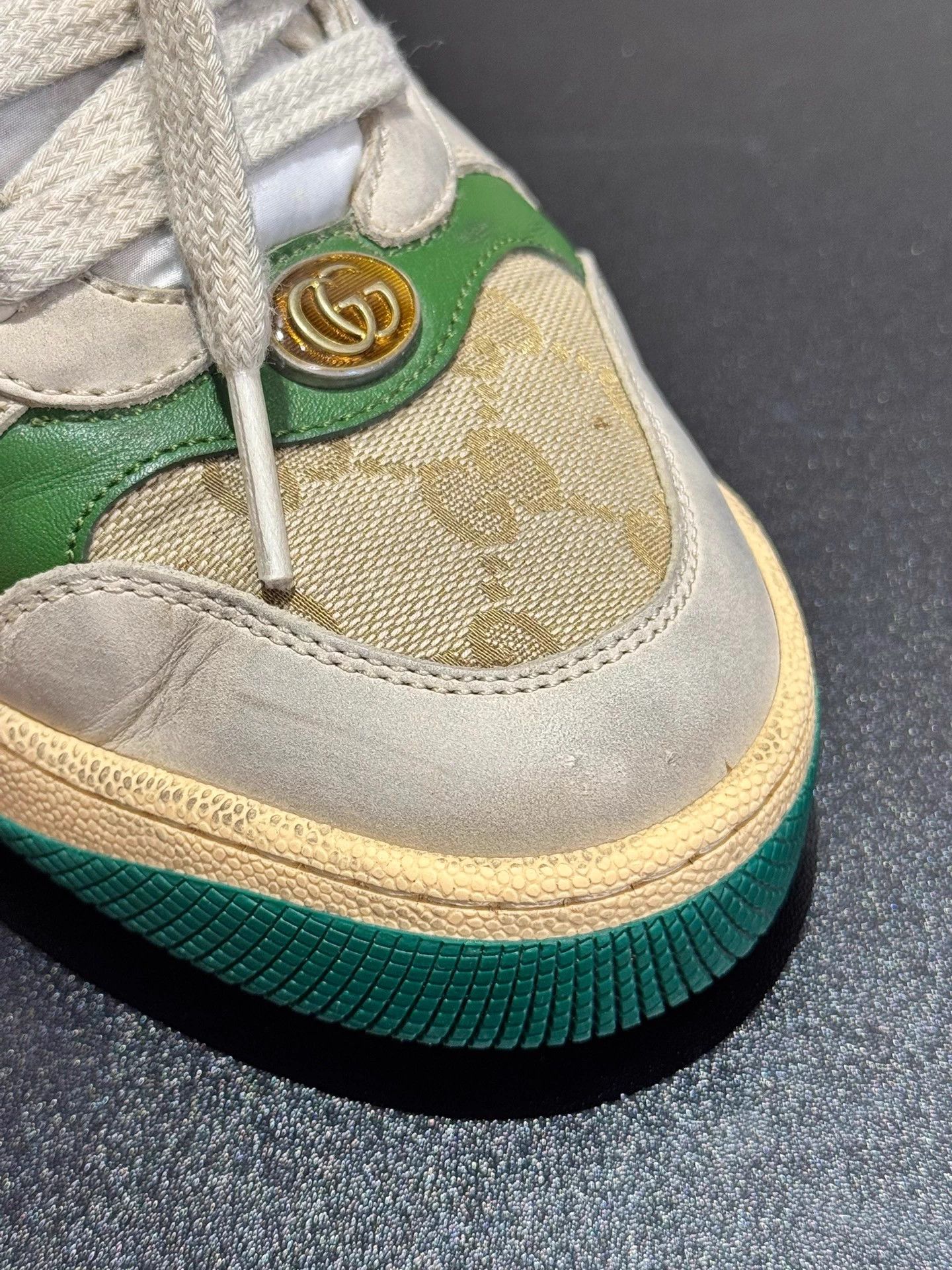 Gucci GUCCI Screener distressed women's green sneaker Size US 7.5 / IT 37.5 - 8 Thumbnail