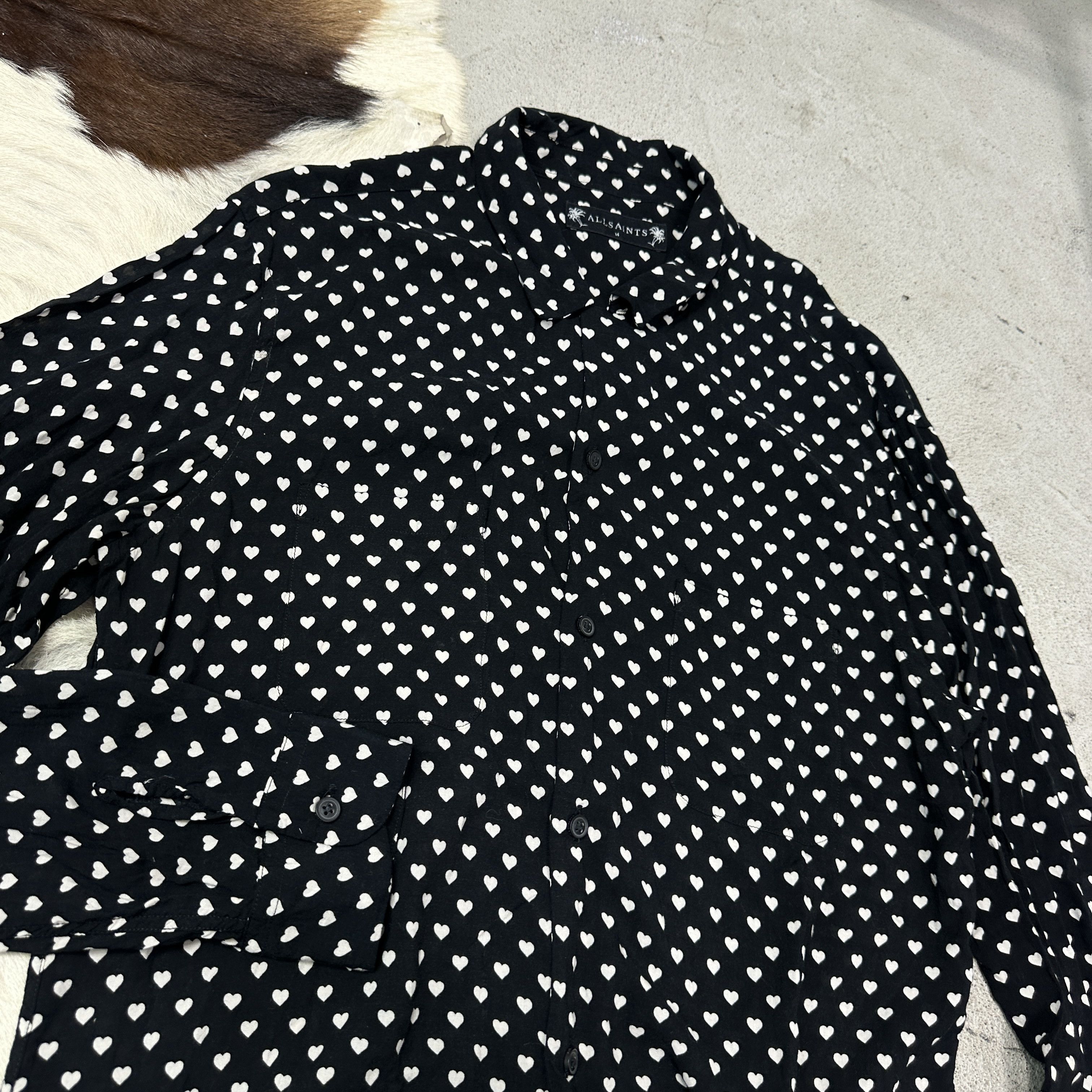 Allsaints Vintage Streetwear Heart Print Allsaints Shirt Y2K Size M / US 6-8 / IT 42-44 - 3 Thumbnail
