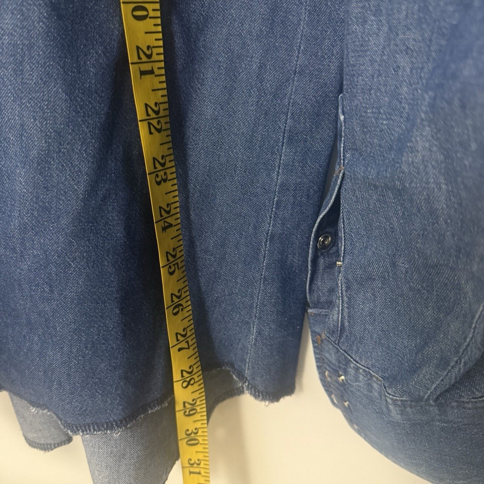 Wrangler Vintage 90s Wrangler Pearl Snap Embroidered Denim Starched Size US XL / EU 56 / 4 - 7 Thumbnail