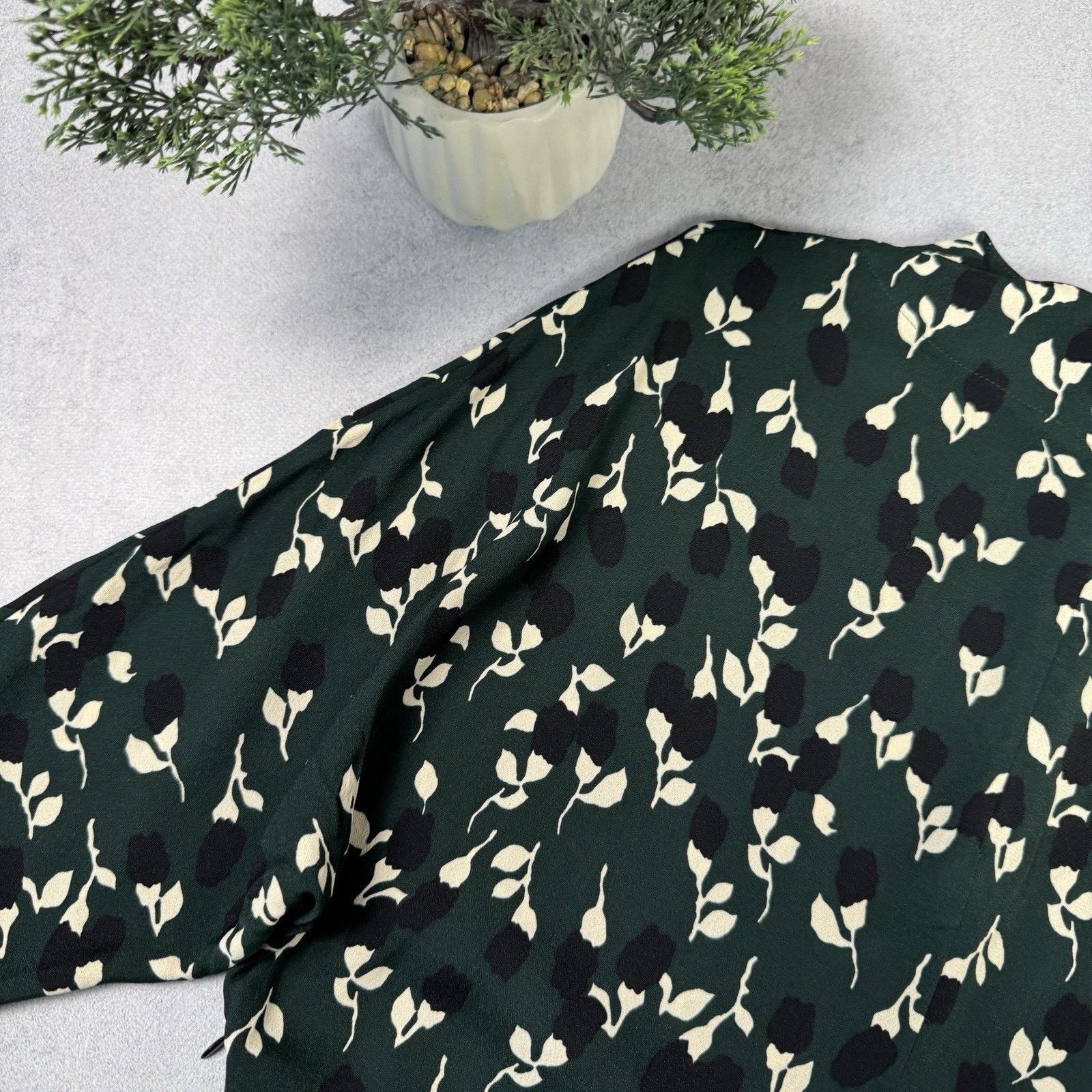 Marni Marni Green White Print Viscose Top Blouse Size 40 Size S / US 4 / IT 40 - 15 Thumbnail