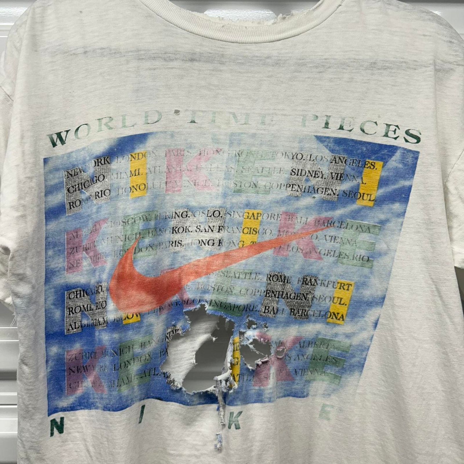Nike VTG Distress/Thrash Nike Thin t-shirt Size US L / EU 52-54 / 3 - 3 Thumbnail