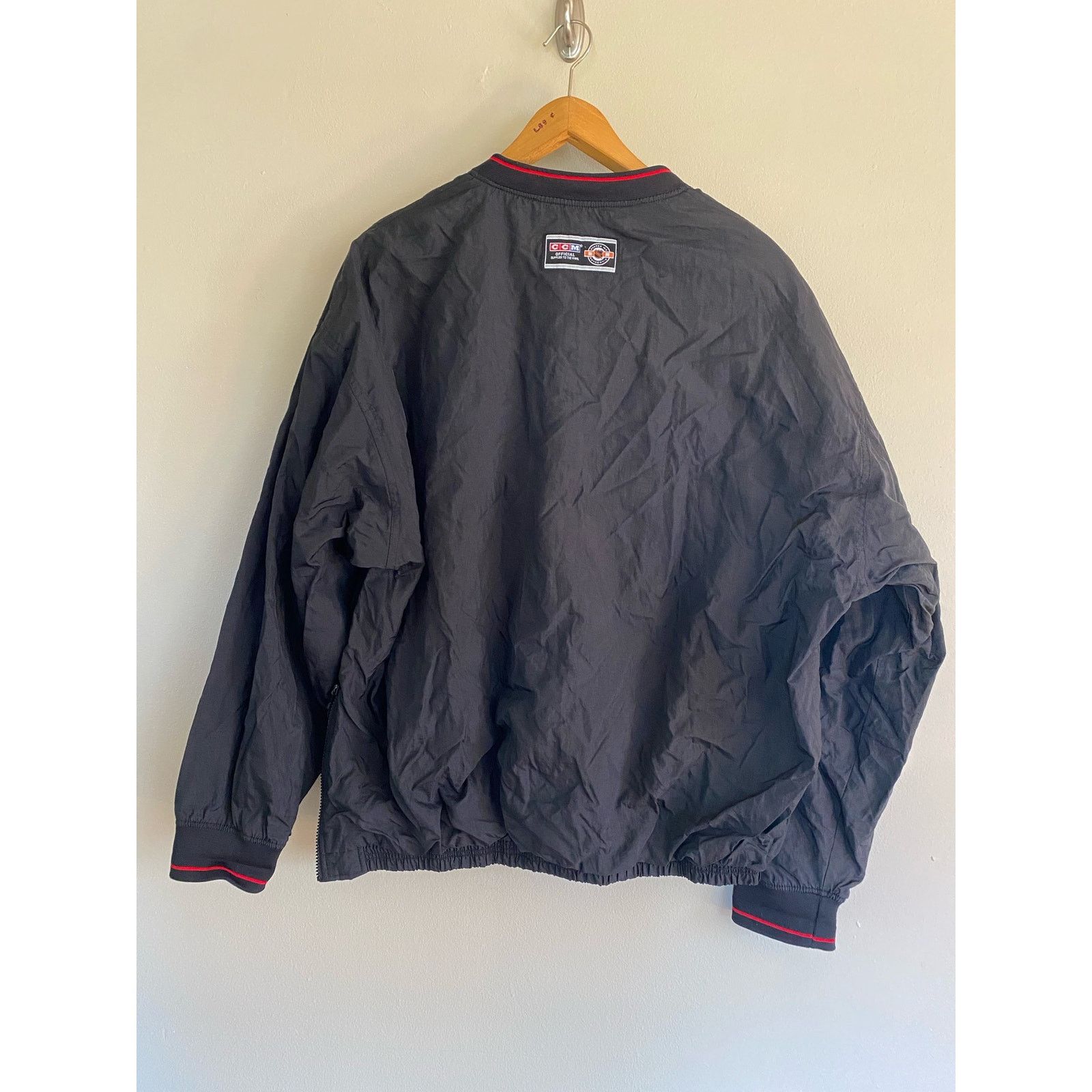 NHL × Vintage Vtg 90s Red Wings Spellout NHL CCM Pullover Windbreaker XL Size US XL / EU 56 / 4 - 3 Thumbnail