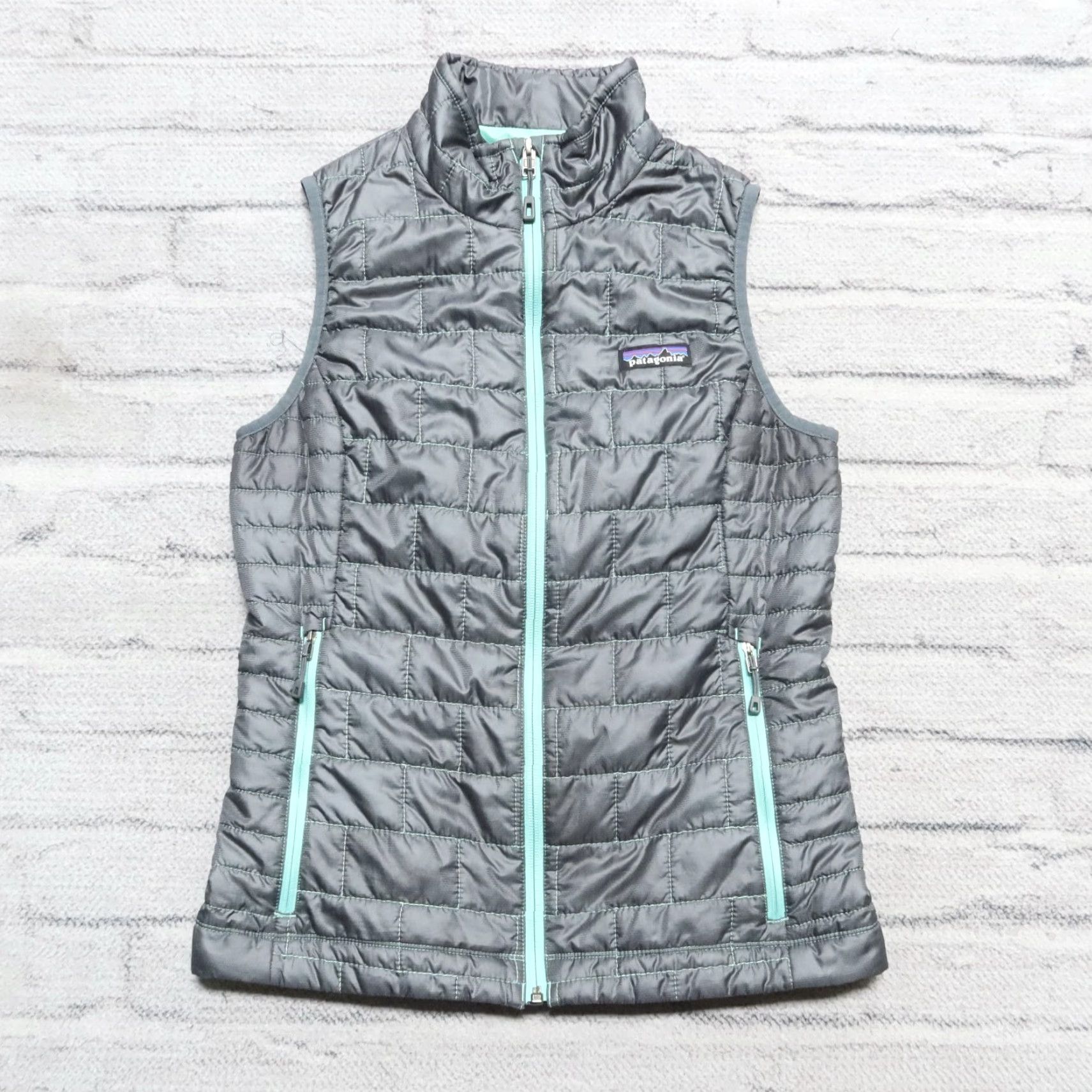 Patagonia Patagonia Nano Puff Vest Womens XS Grey Quilted 84247 Nan o Puff Vest Women XS Grey 90s? Size XS / US 0-2 / IT 36-38 - 2 Thumbnail