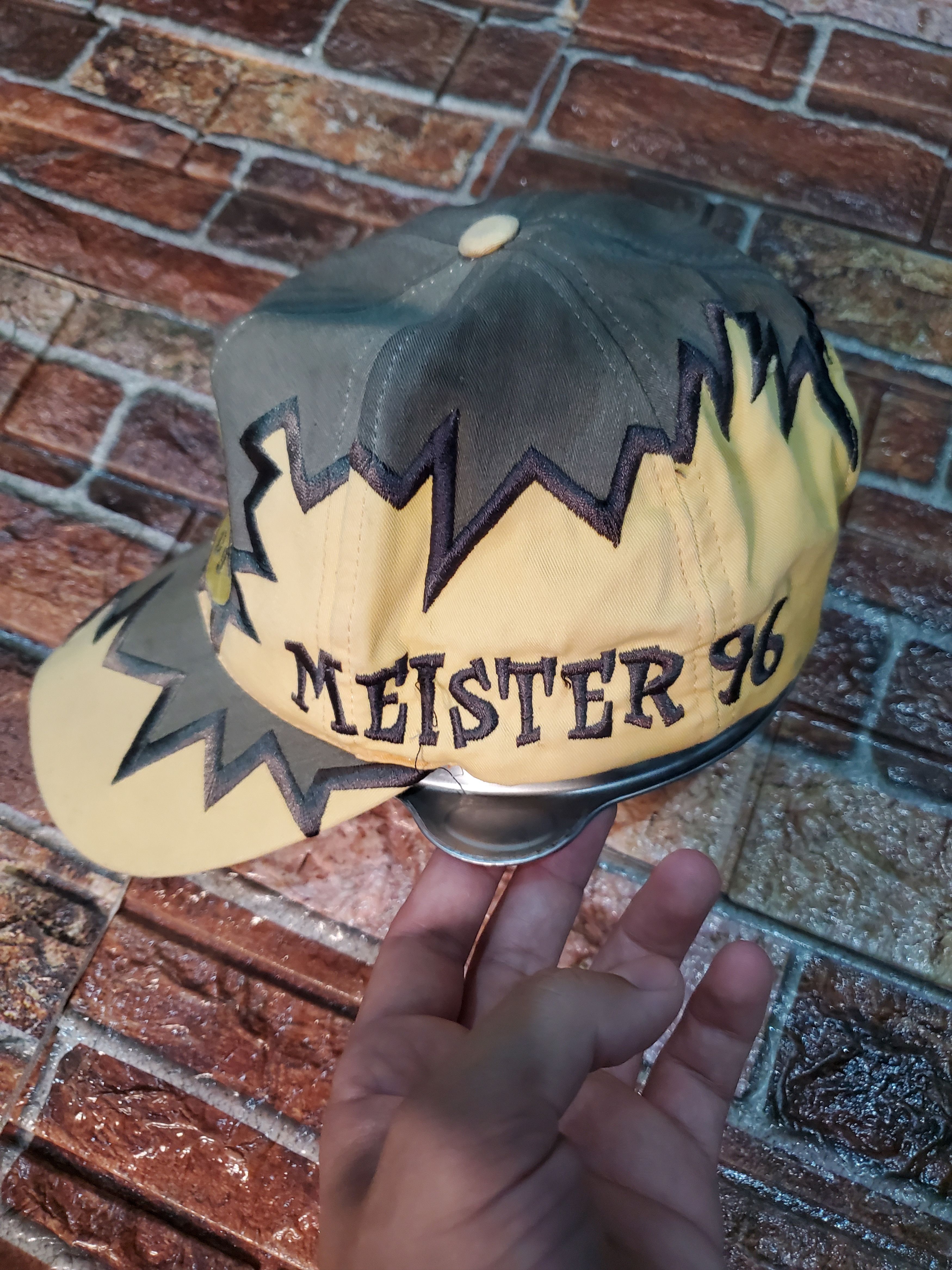 Nutmeg × Vintage Borussia Dortmund BVB vintage hat Size ONE SIZE - 4 Thumbnail